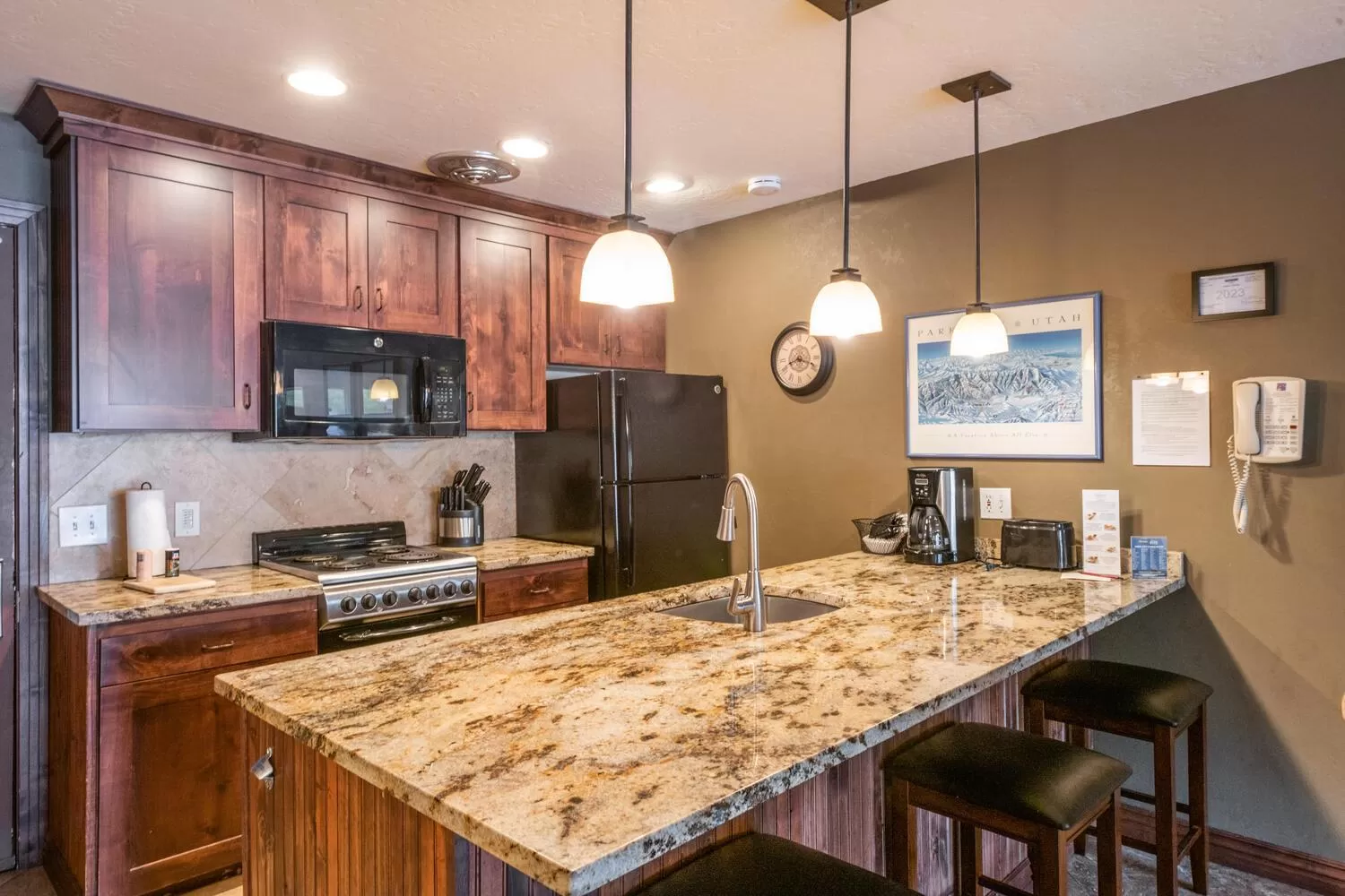 Treasure Mountain Inn