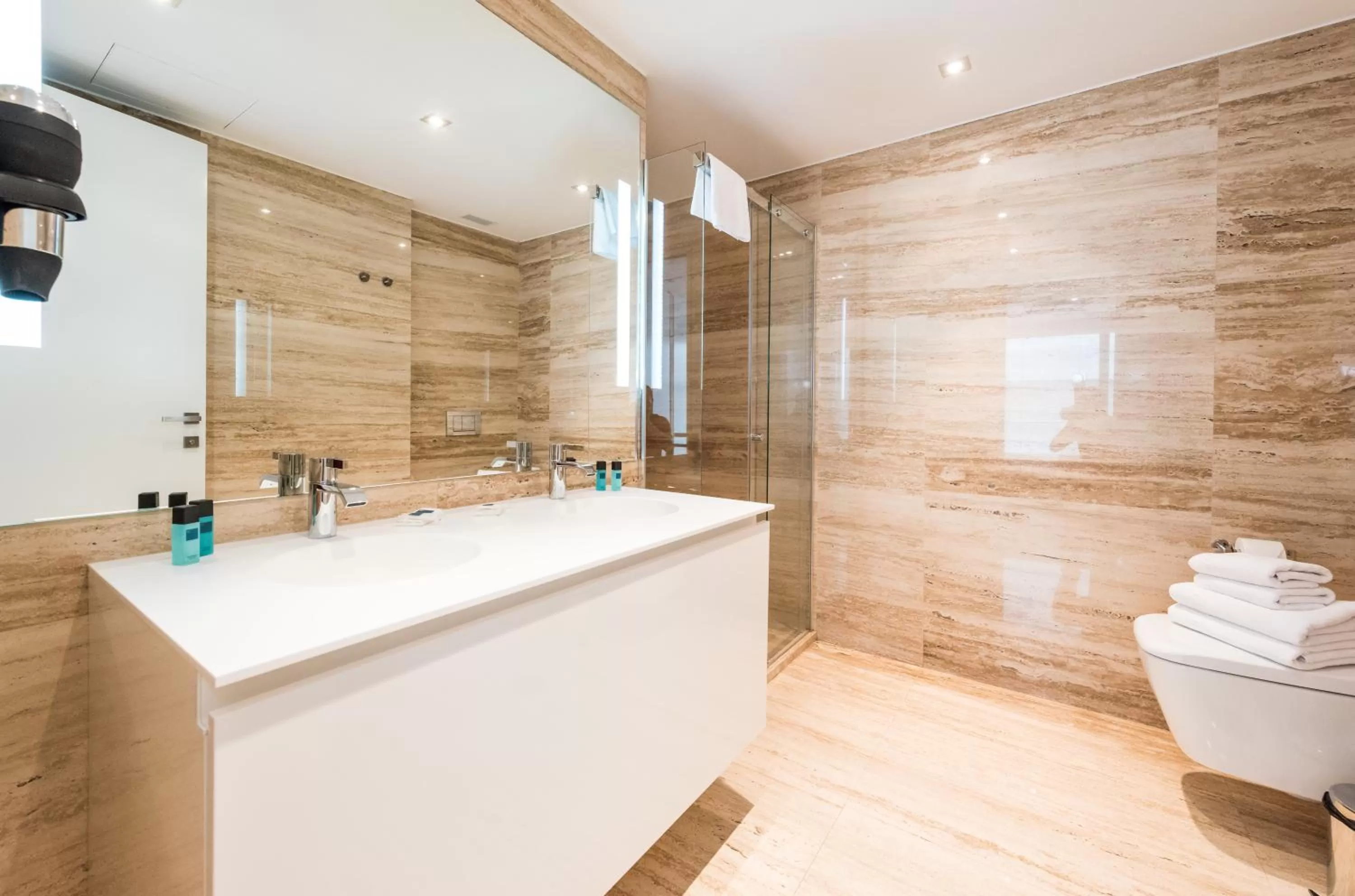 Bathroom in Gran View Apartments