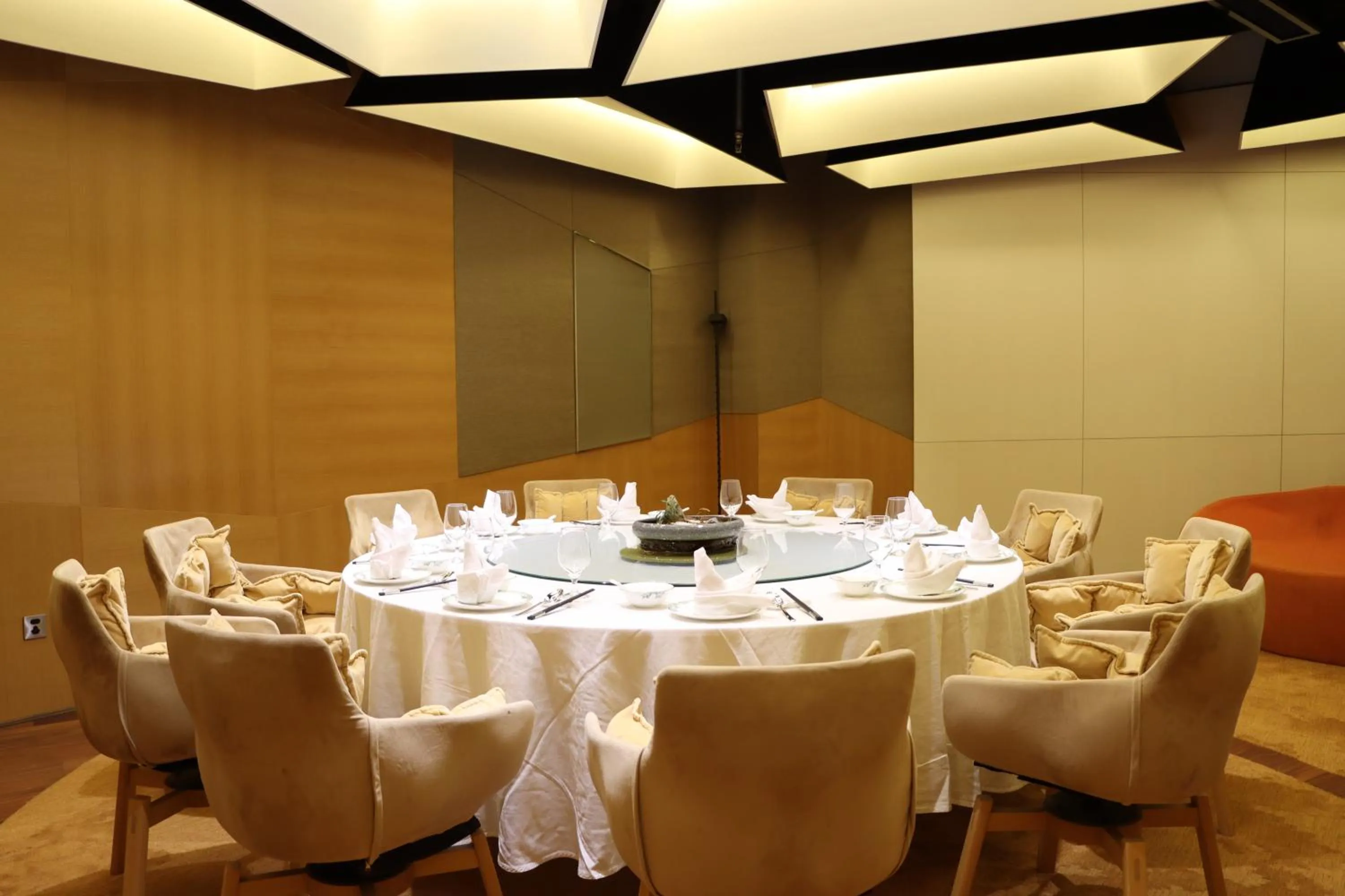 Restaurant/places to eat in The Sifang Hotel Nanjing, Autograph Collection