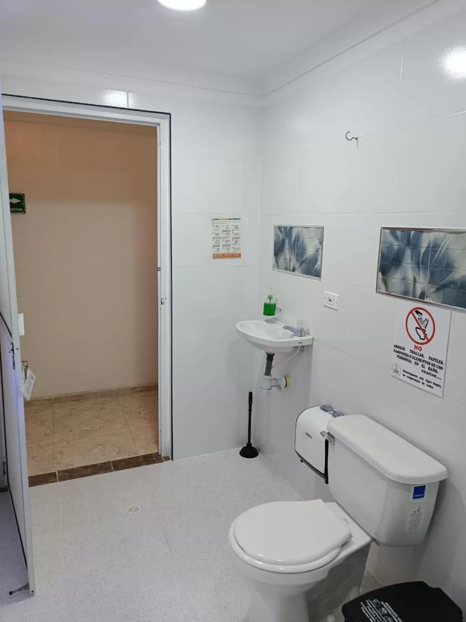 Bathroom in Hotel Eterna Primavera