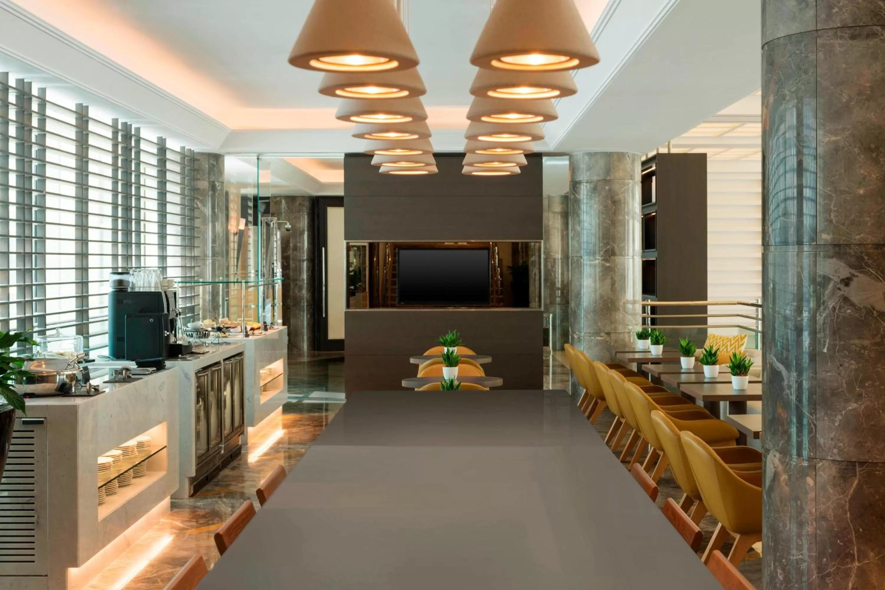 Lounge or bar in Le Royal Meridien Abu Dhabi