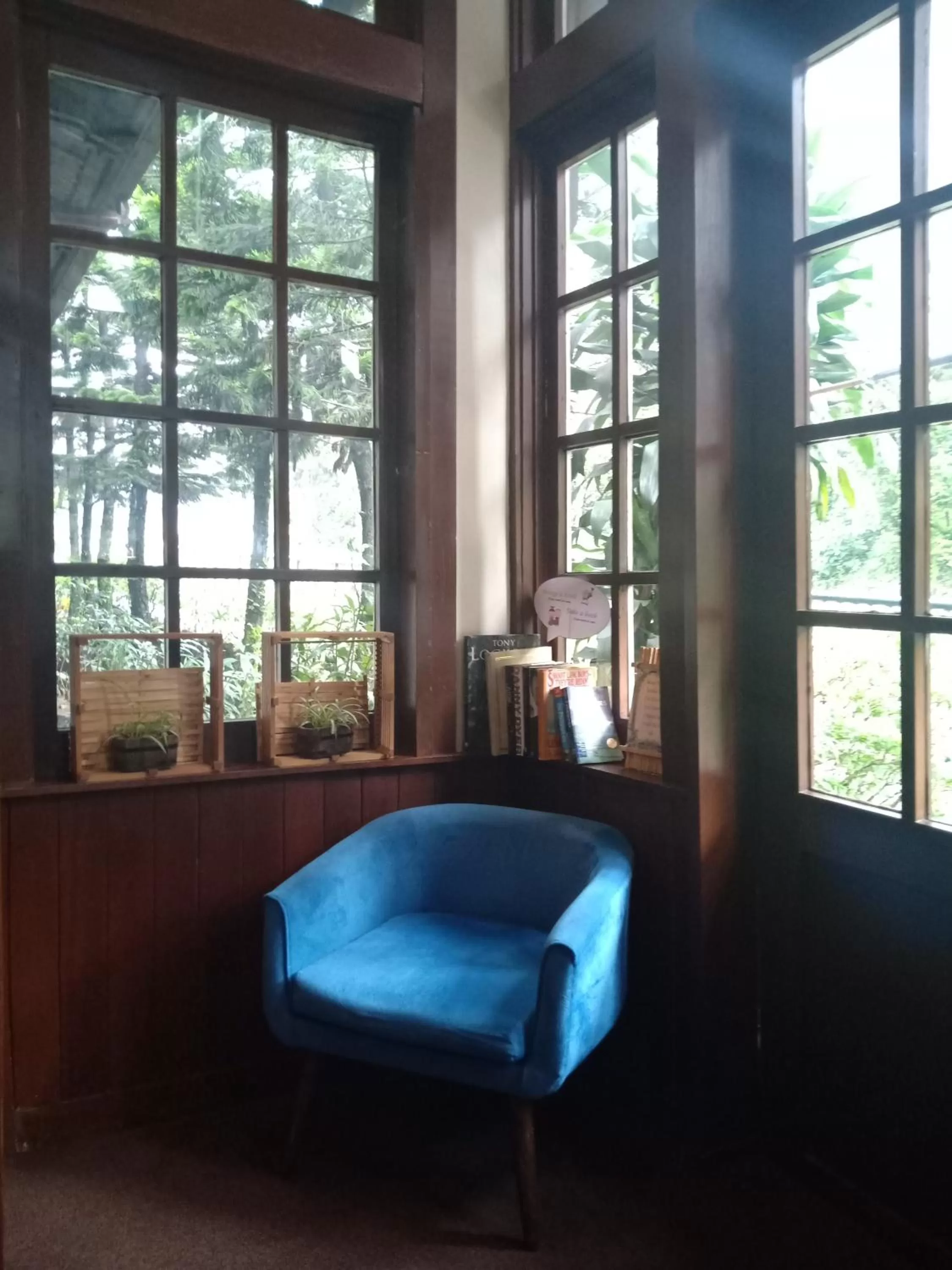 Seating area in Casa Vallejo Hotel Baguio