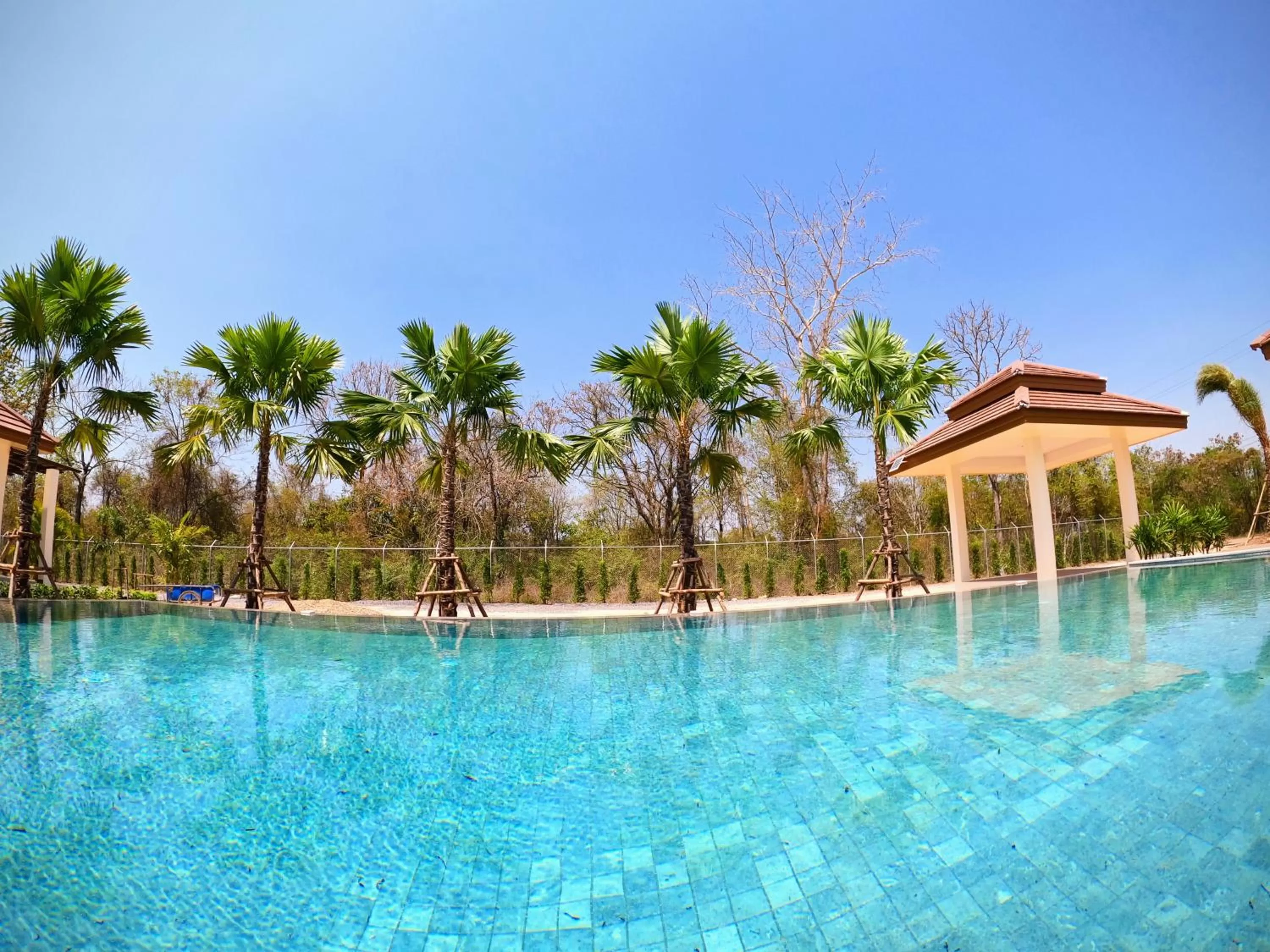 Swimming pool in Isan Golf & Adventure Hotel