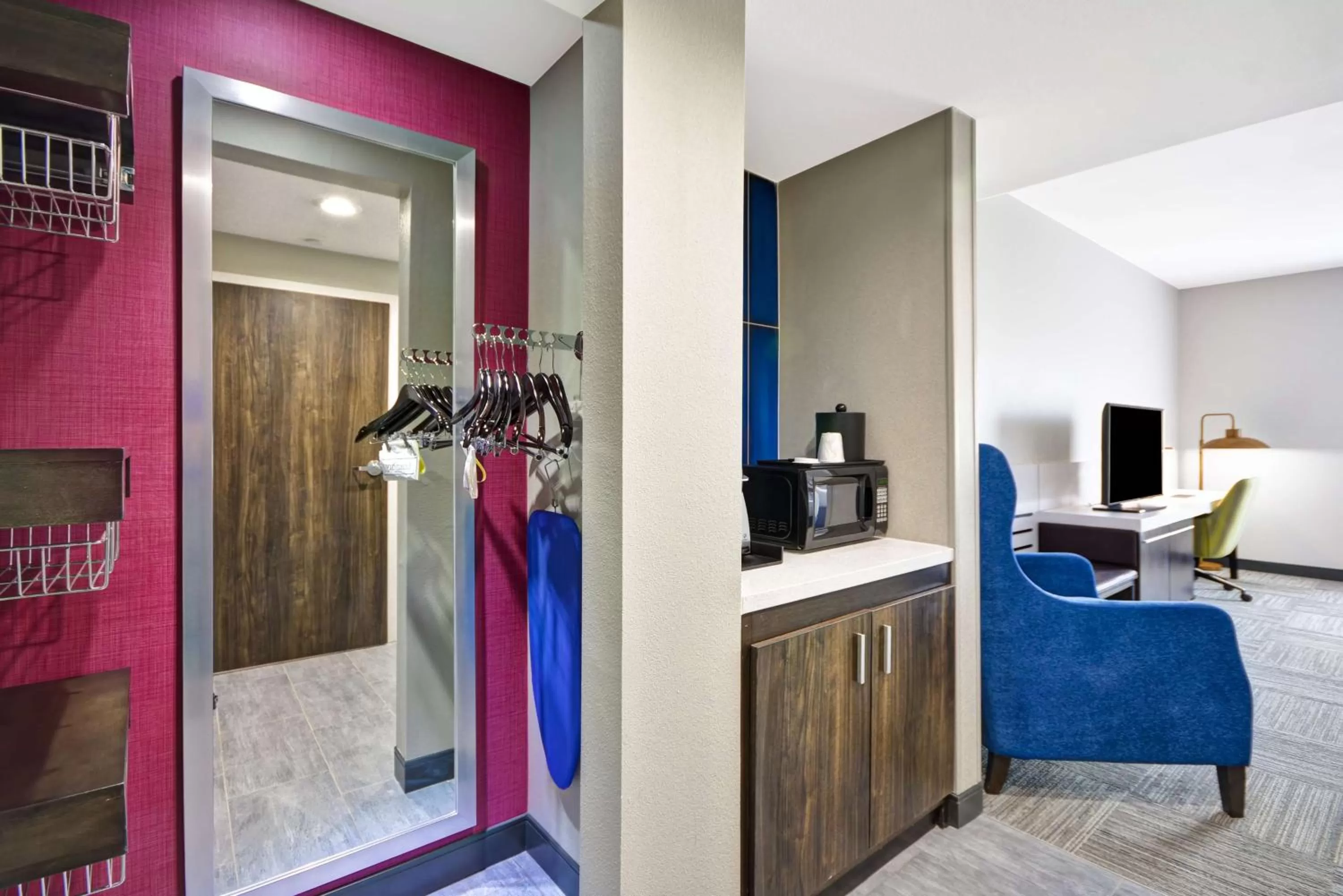 Bedroom in Hilton Garden Inn Tulsa-Broken Arrow, OK