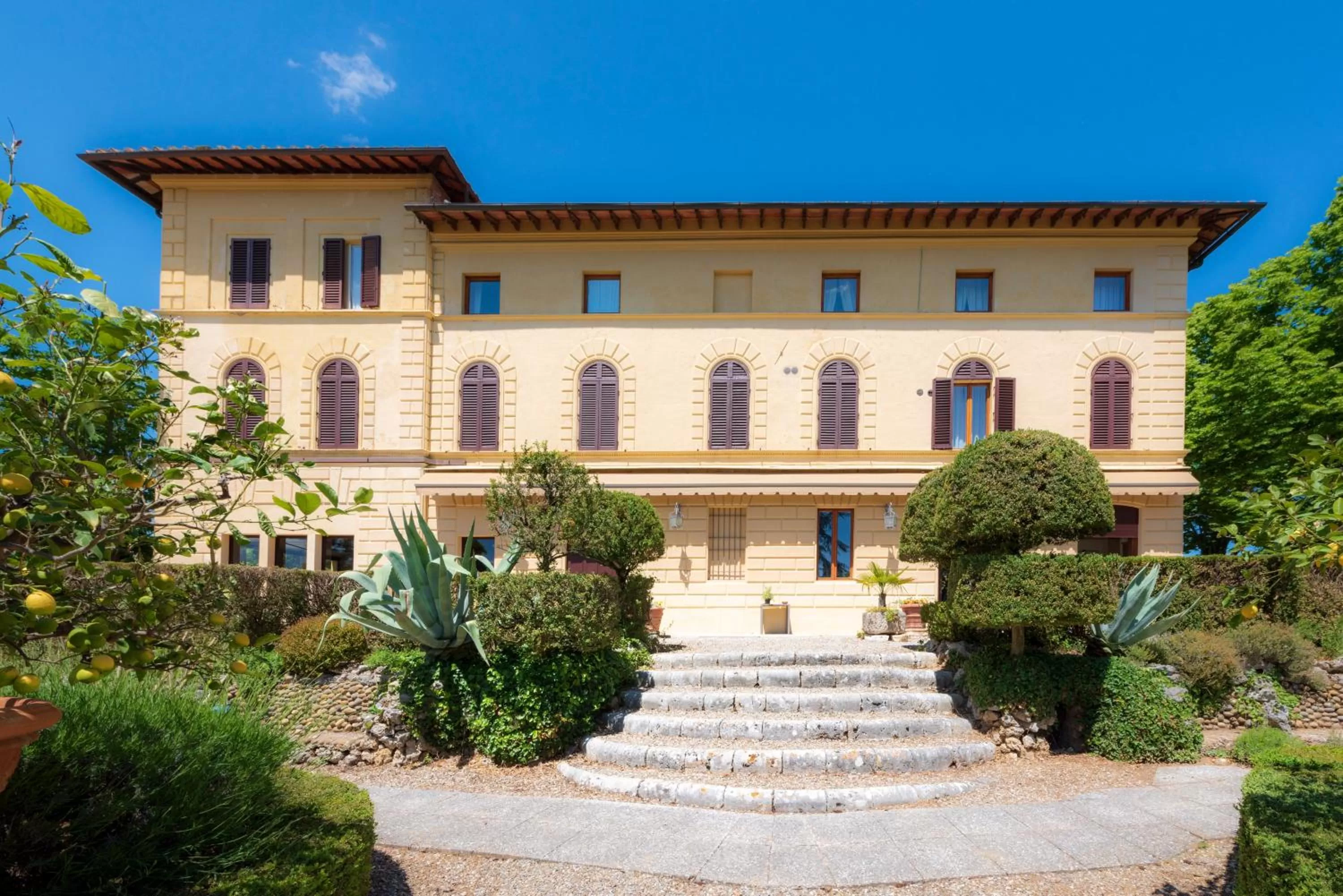 Property building in Villa Scacciapensieri Boutique Hotel