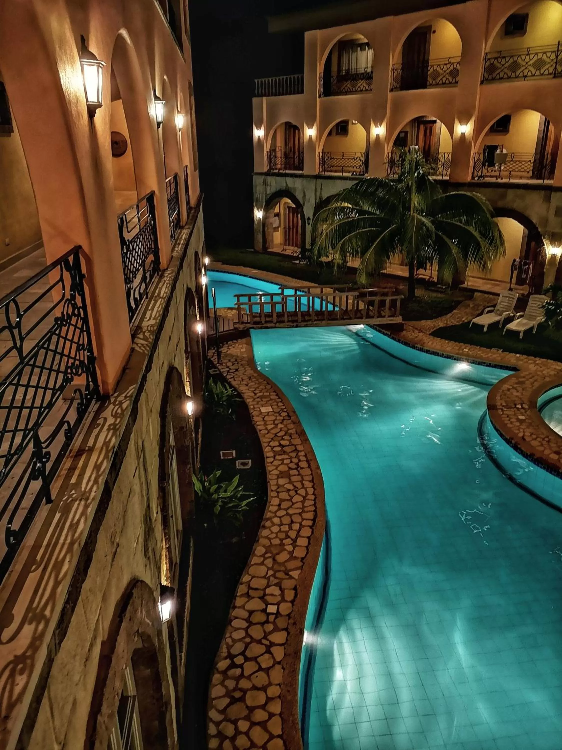 Swimming pool in Corto del Mar Hotel