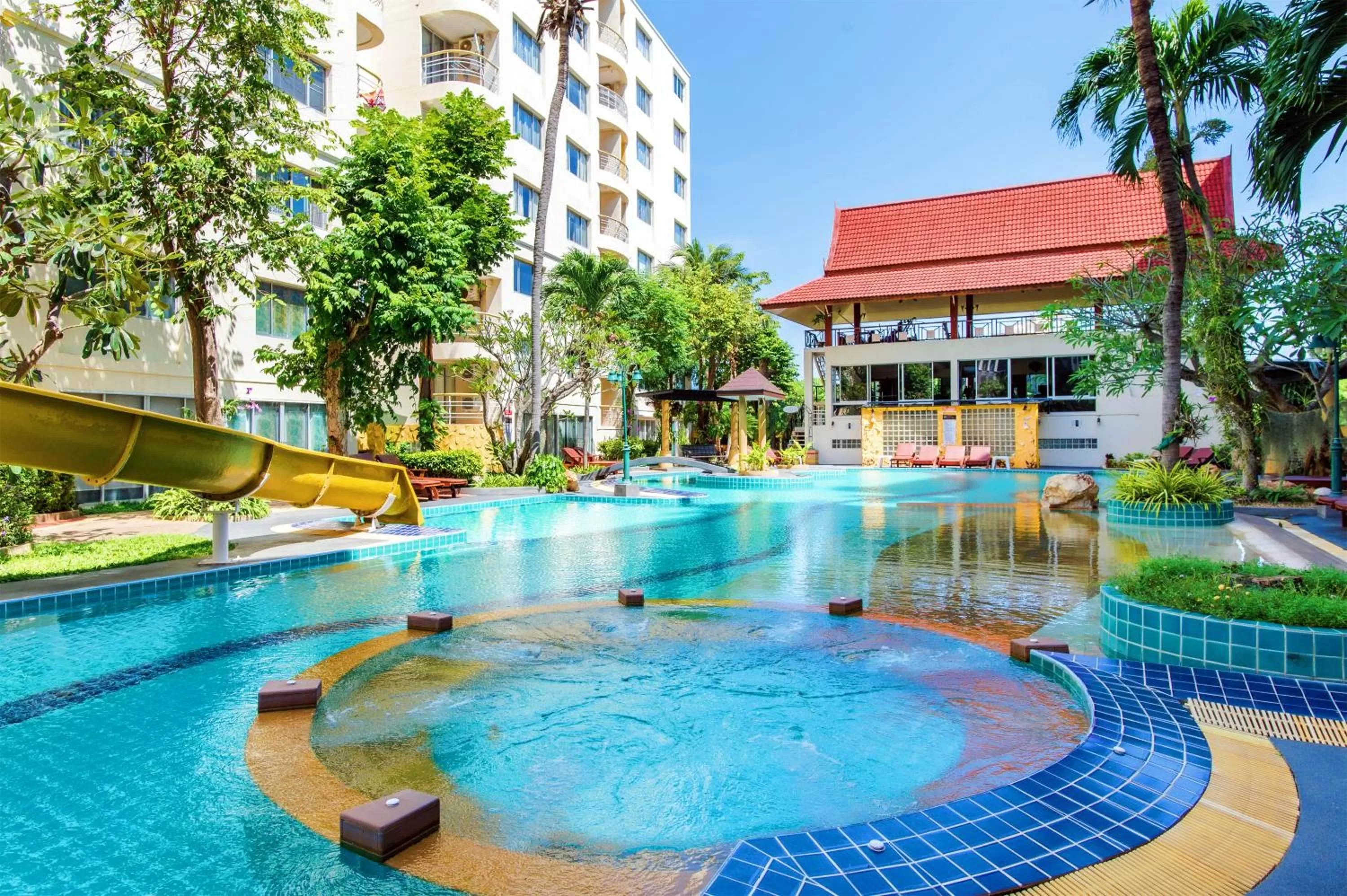 Patio, Swimming Pool in Soi 7 Hua Hin-Ji Ya