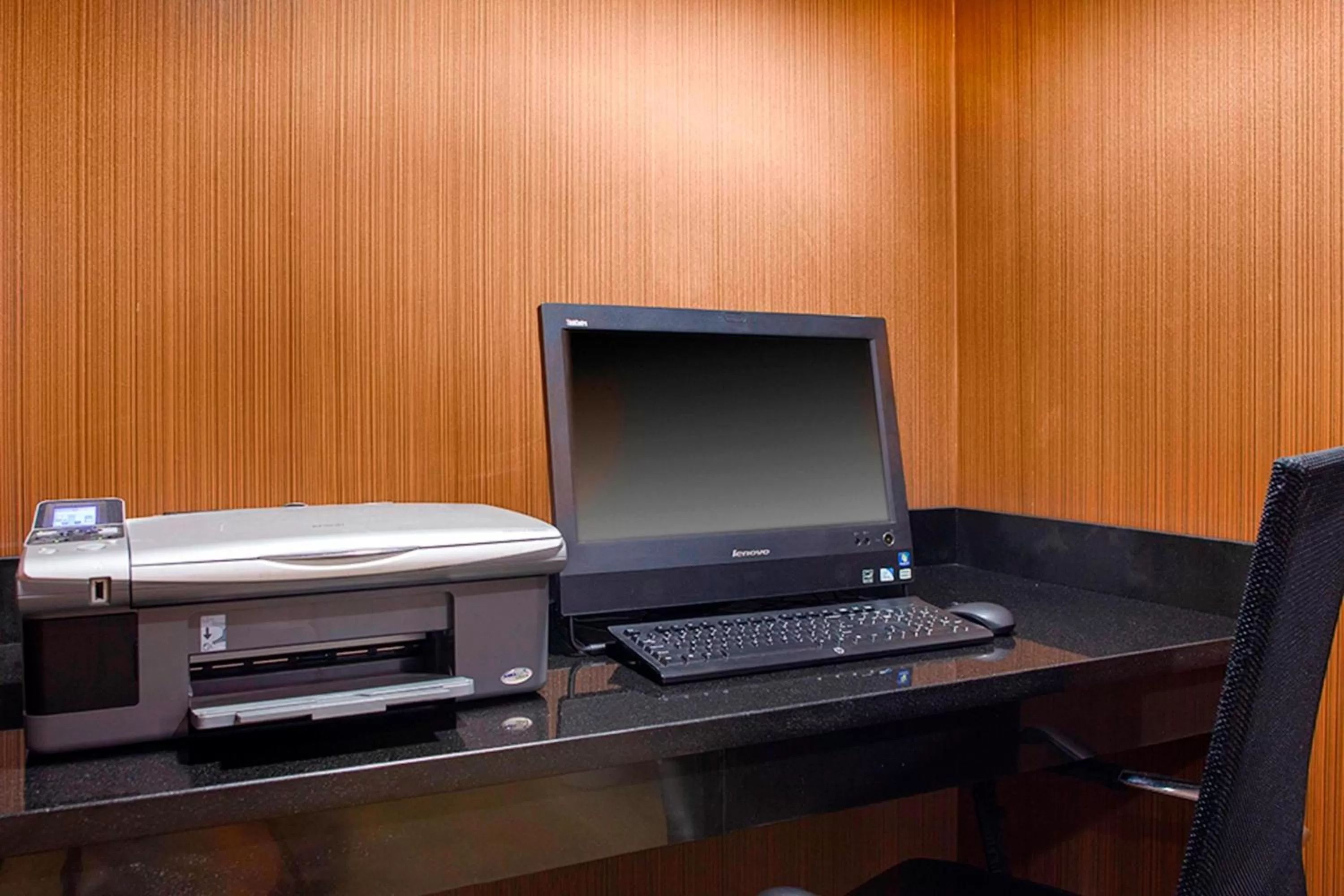 Business facilities in Fairfield Inn & Suites Macon