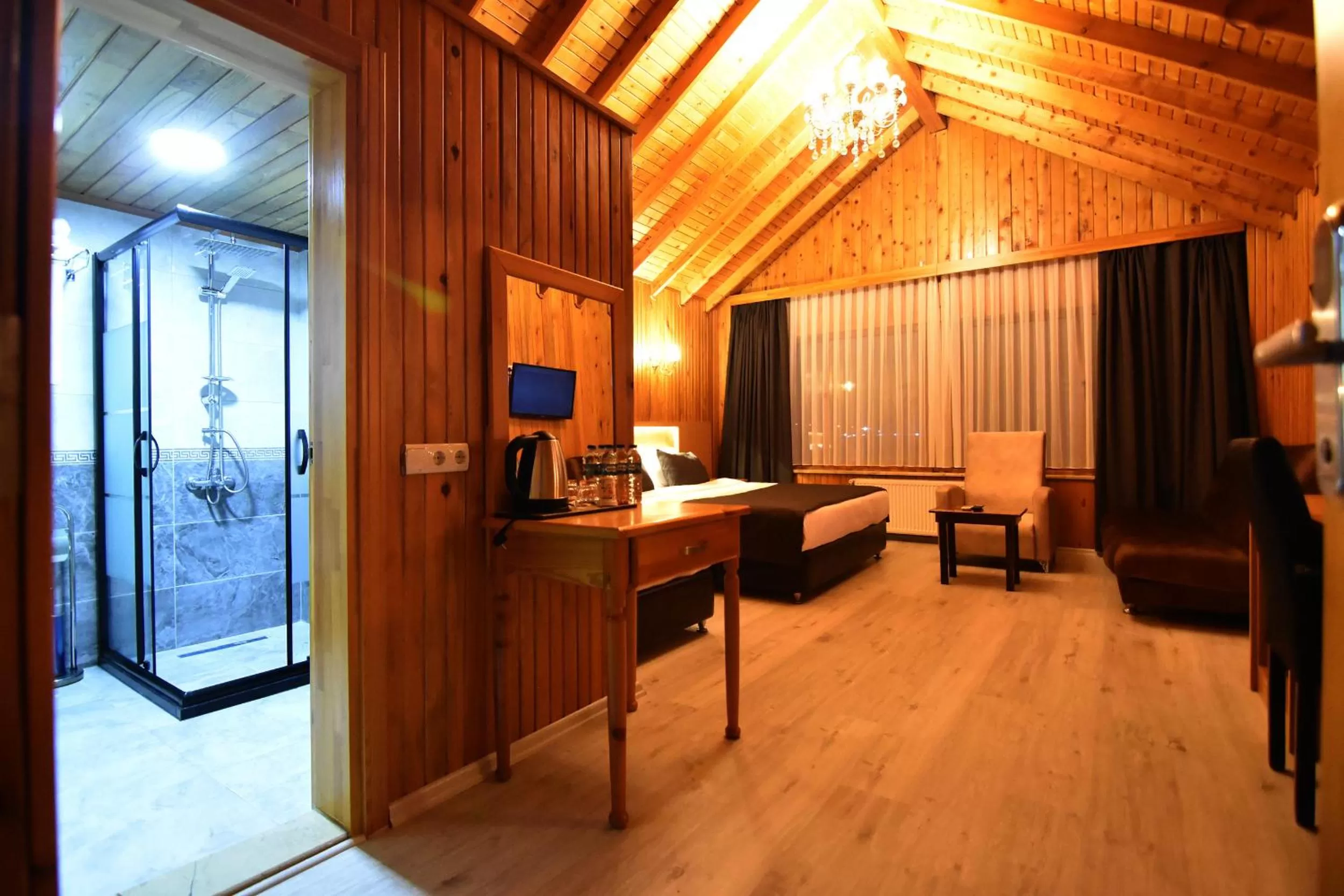 TV and multimedia in Sandal Otel