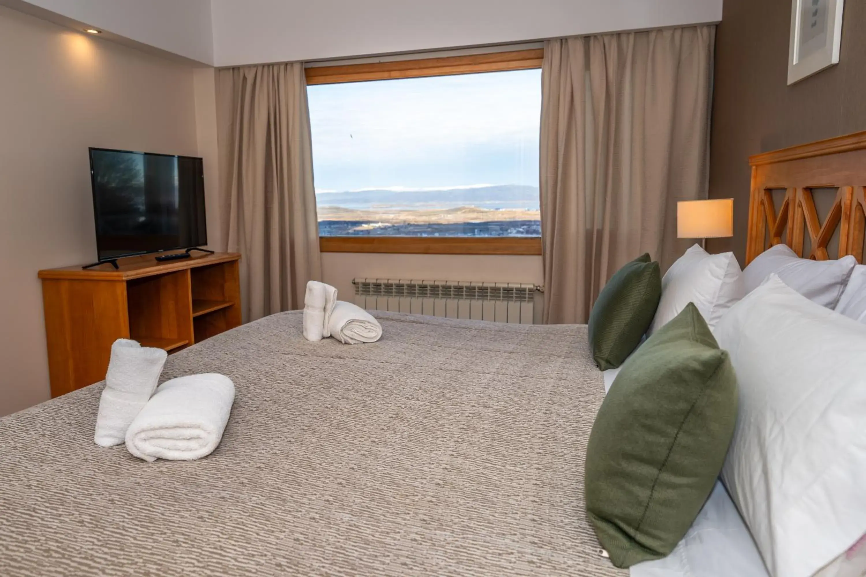 Double or Twin Room with Canal View in Altos Ushuaia Hotel & Resto Double or Twin Room with Canal View in Altos Ushuaia Hotel & Resto