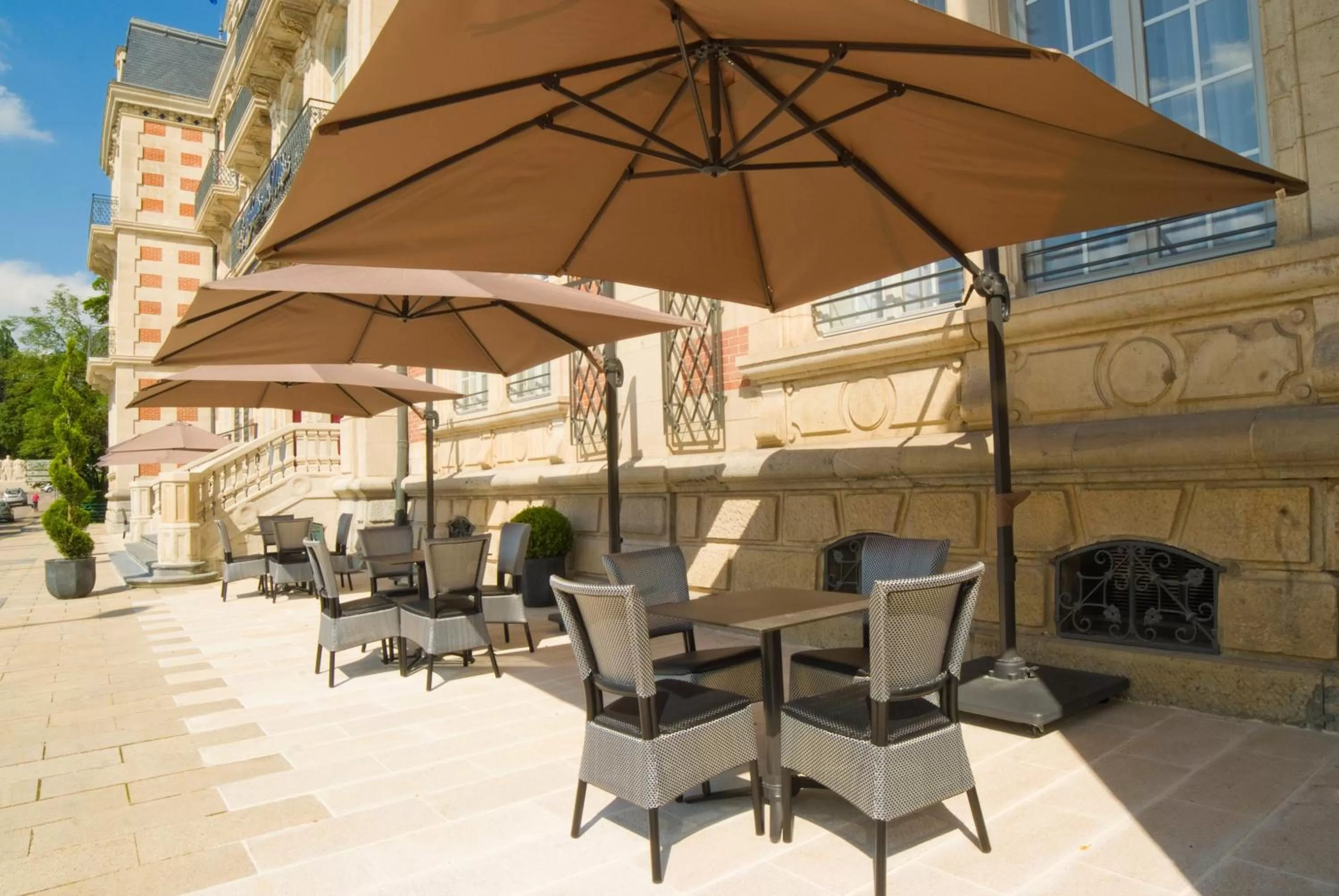 Patio in Les Jardins du Mess