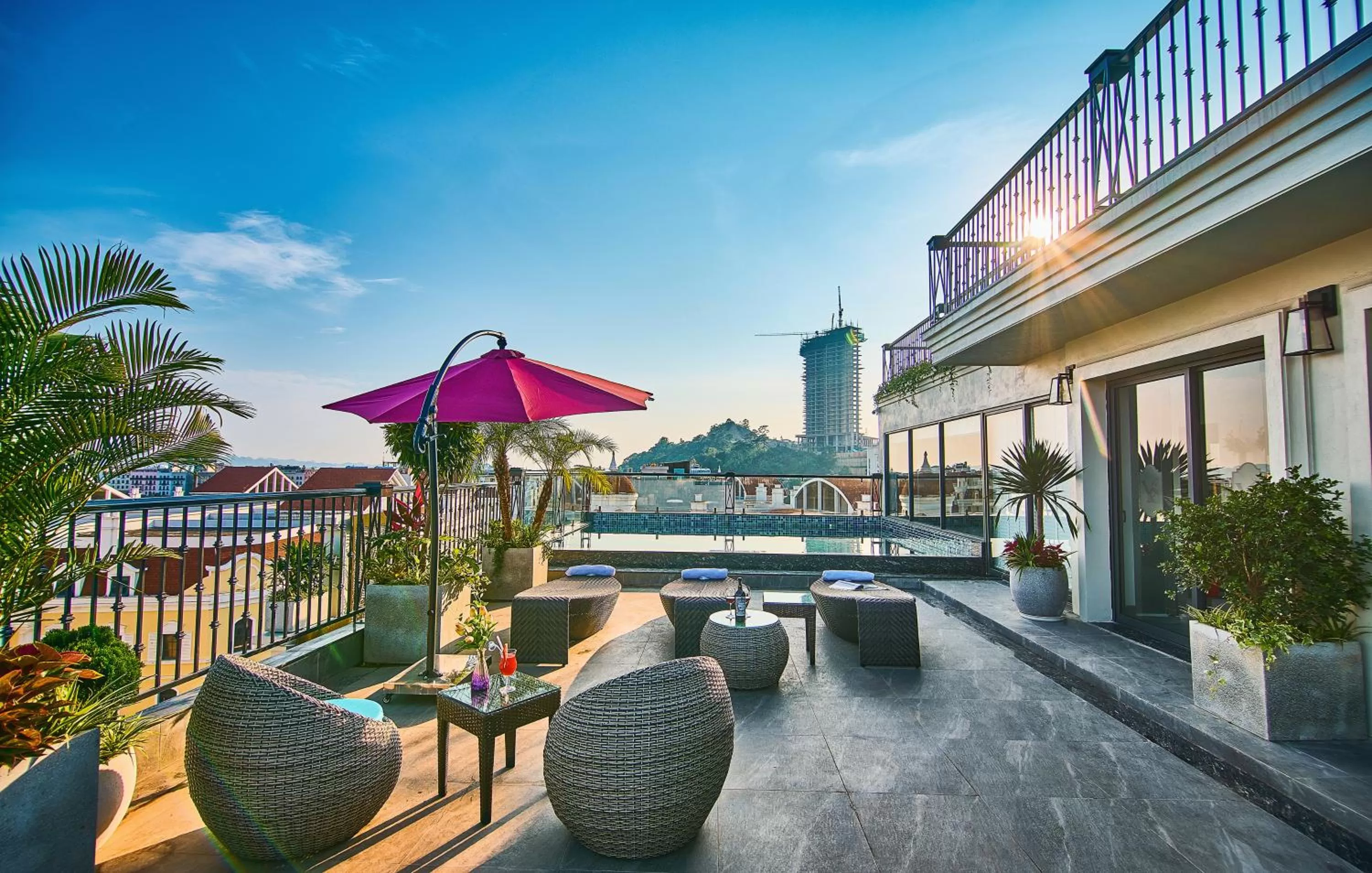 Lounge or bar in The Yen Residences Halong