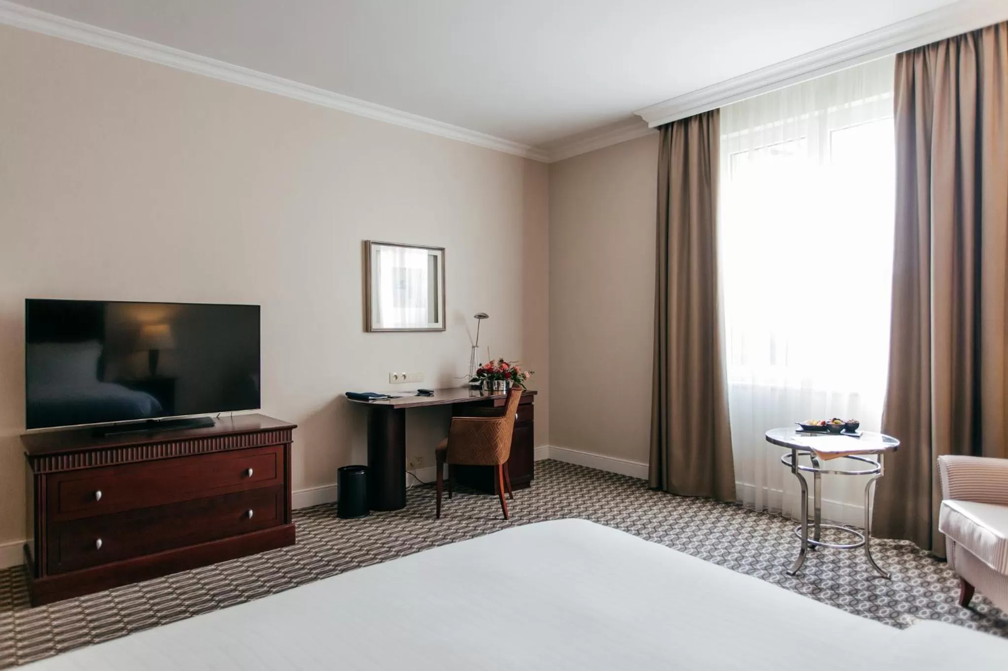 Photo of the whole room, Bed in Radisson Blu Carlton Hotel, Bratislava