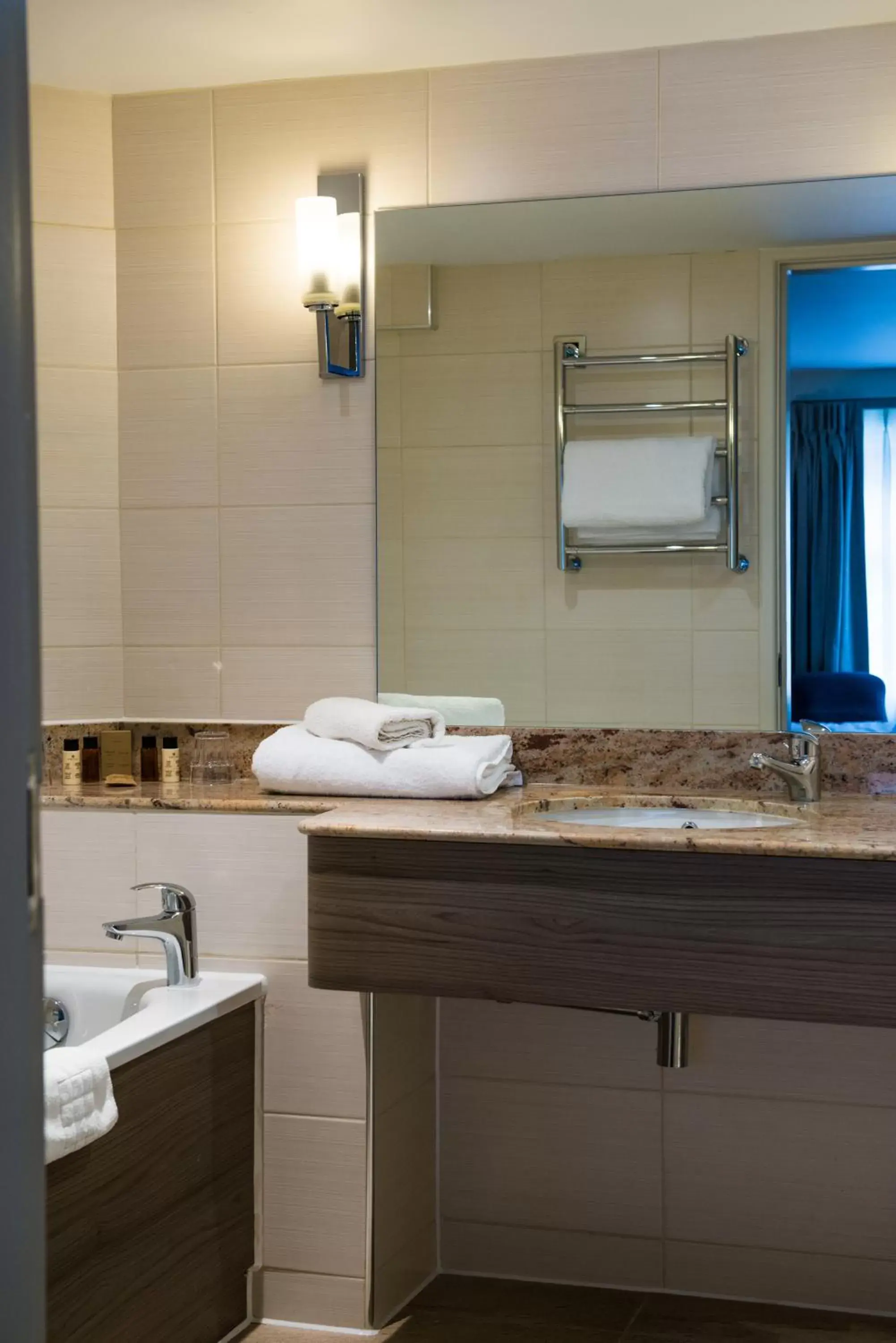 Court Twin Room in Judge's Lodging Court Twin Room in Judge's Lodging