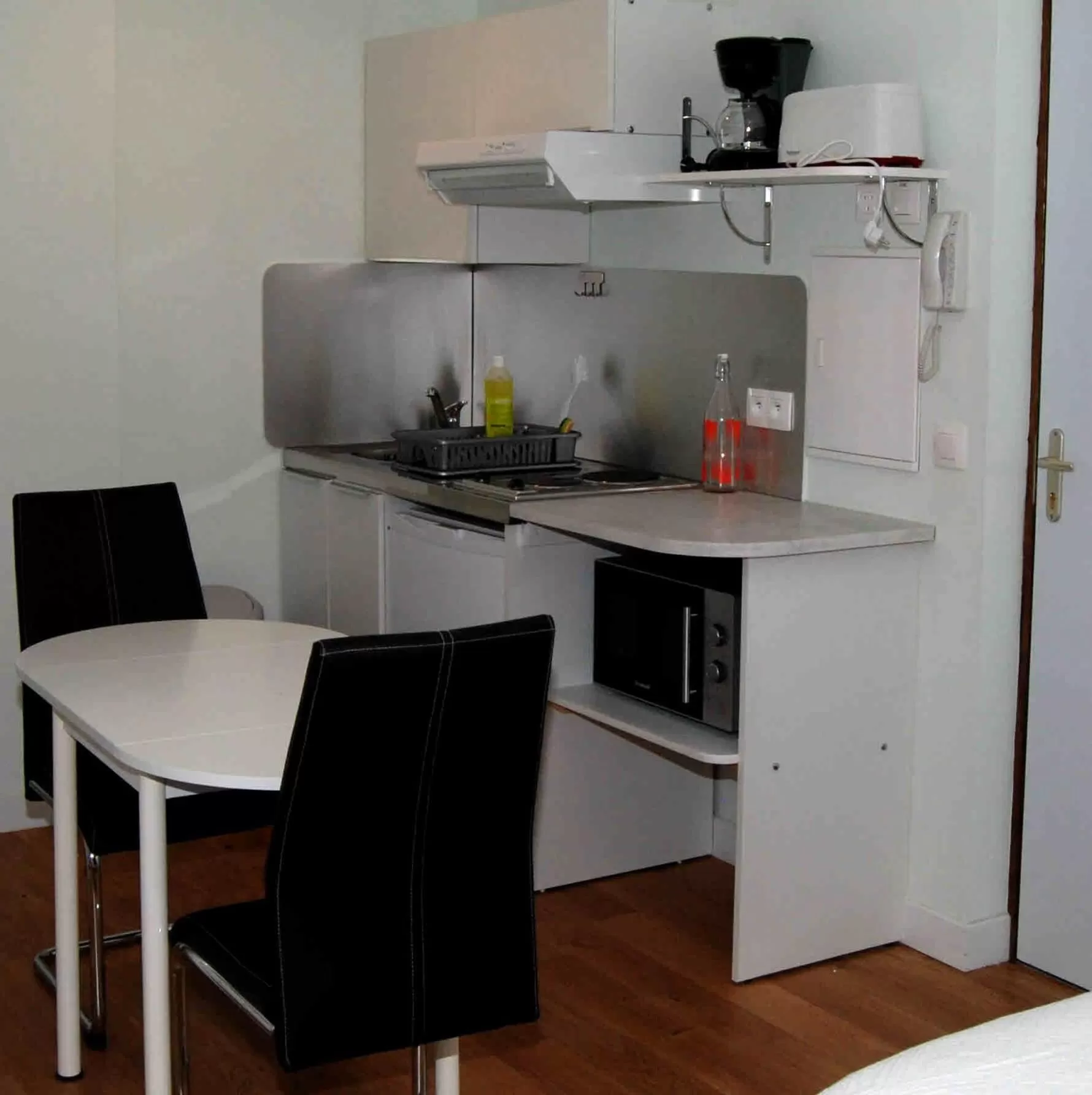 Kitchen/Kitchenette in Apparthotel Douai Gare