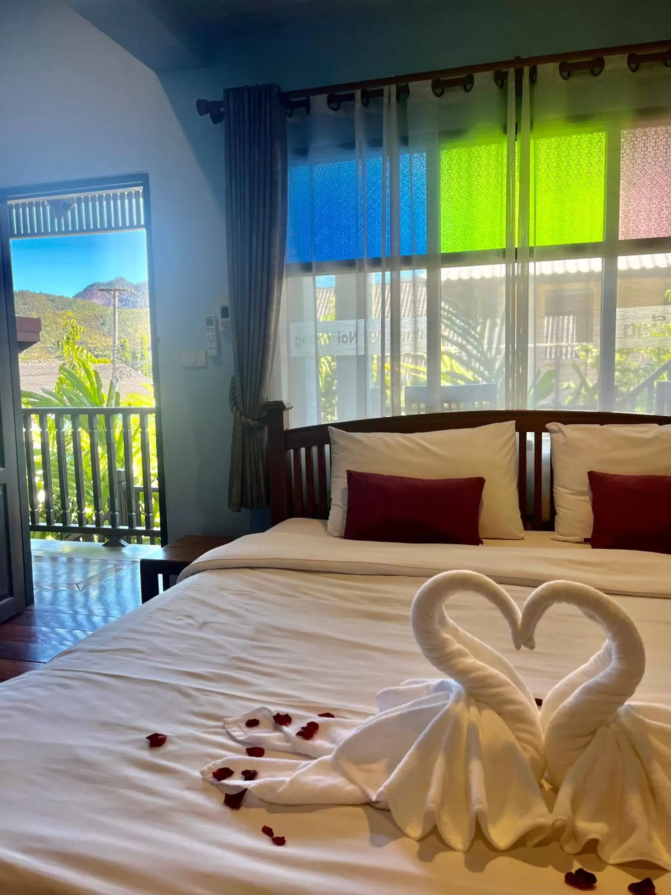 Baan Pai Nai Wieng Baan Pai Nai Wieng