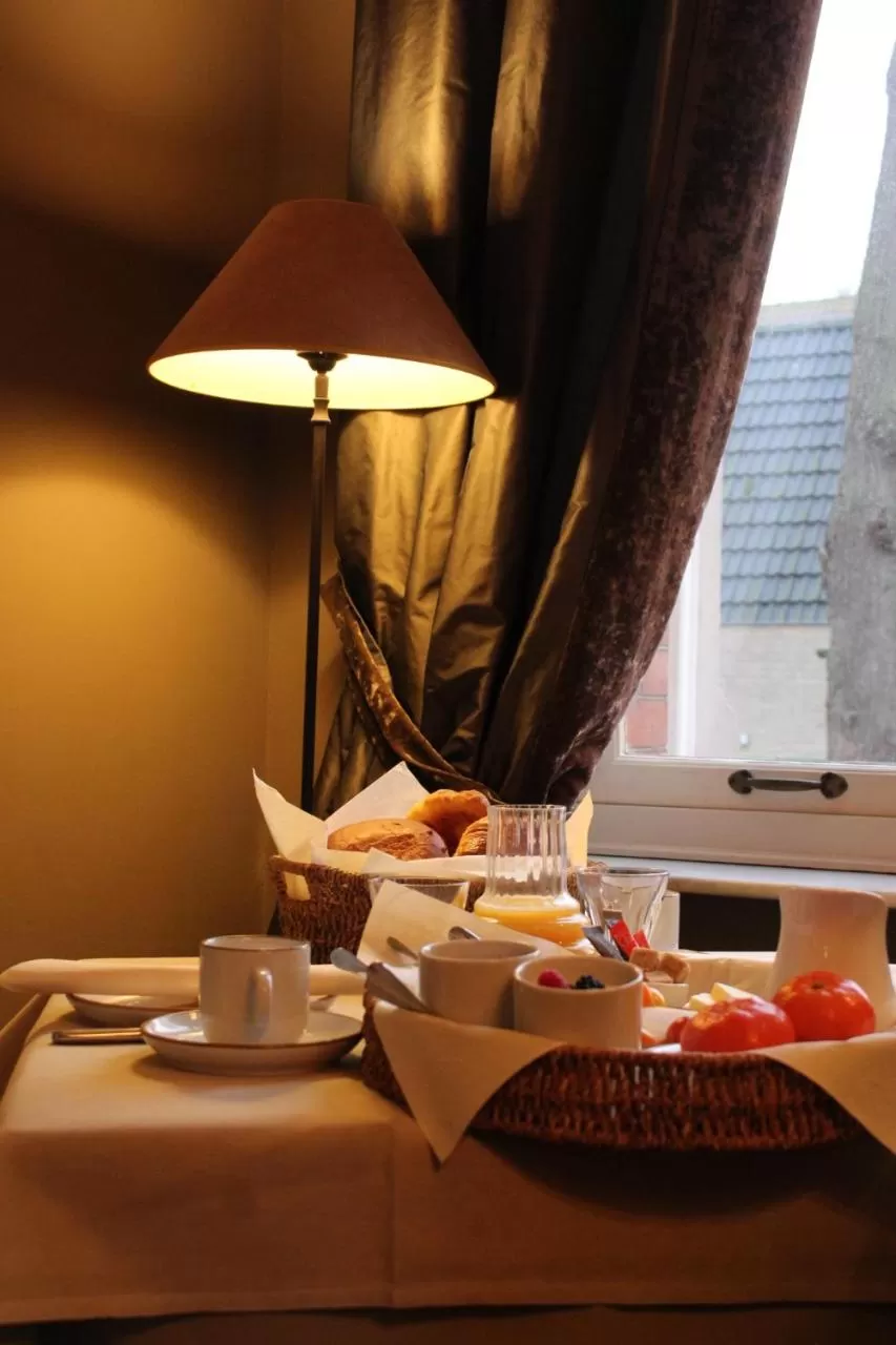 Continental breakfast, Restaurant/Places to Eat in B&B 't Kasteel & 't Koetshuys