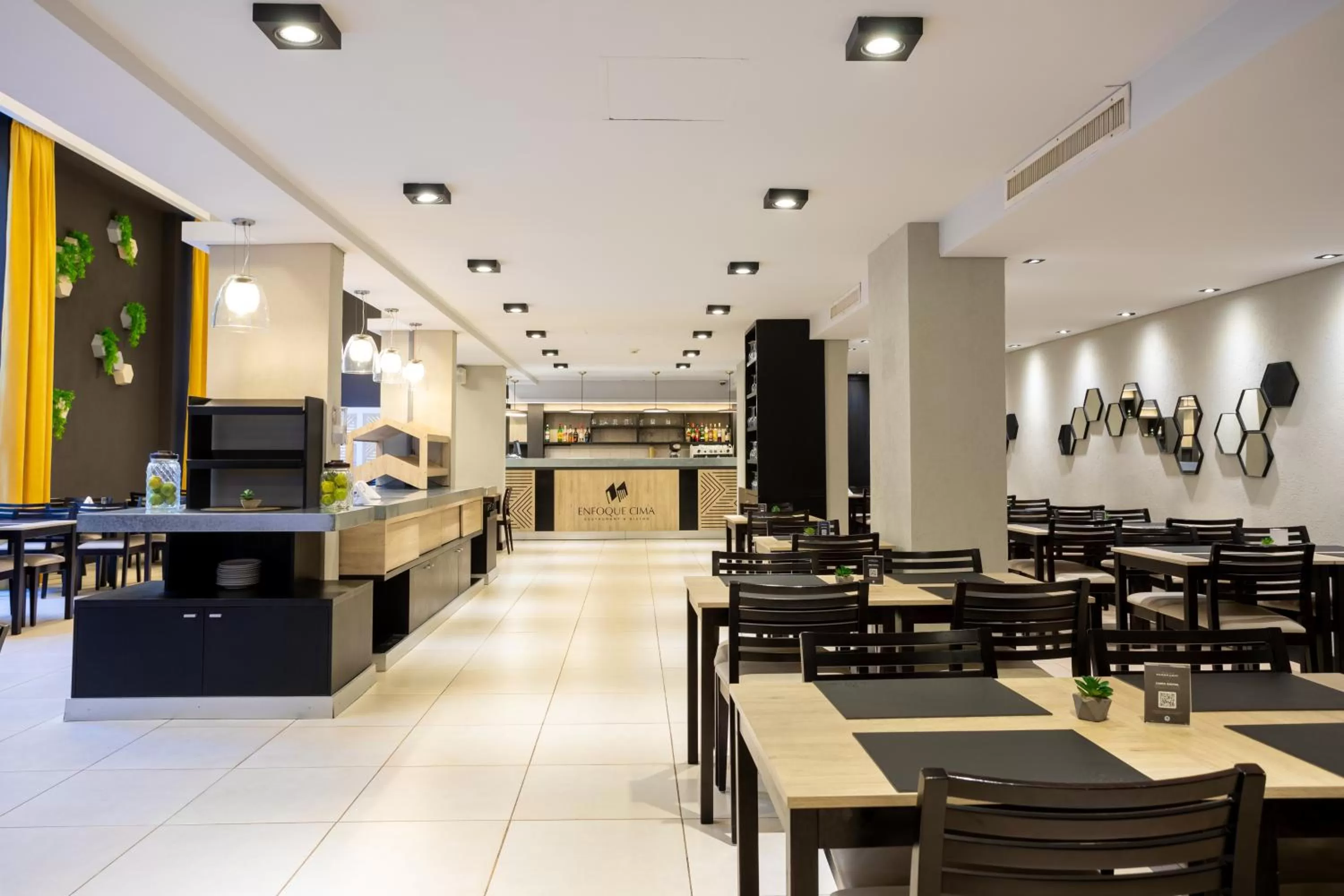 Restaurant/places to eat in Pinares Panorama Suites, Spa & Convention Center