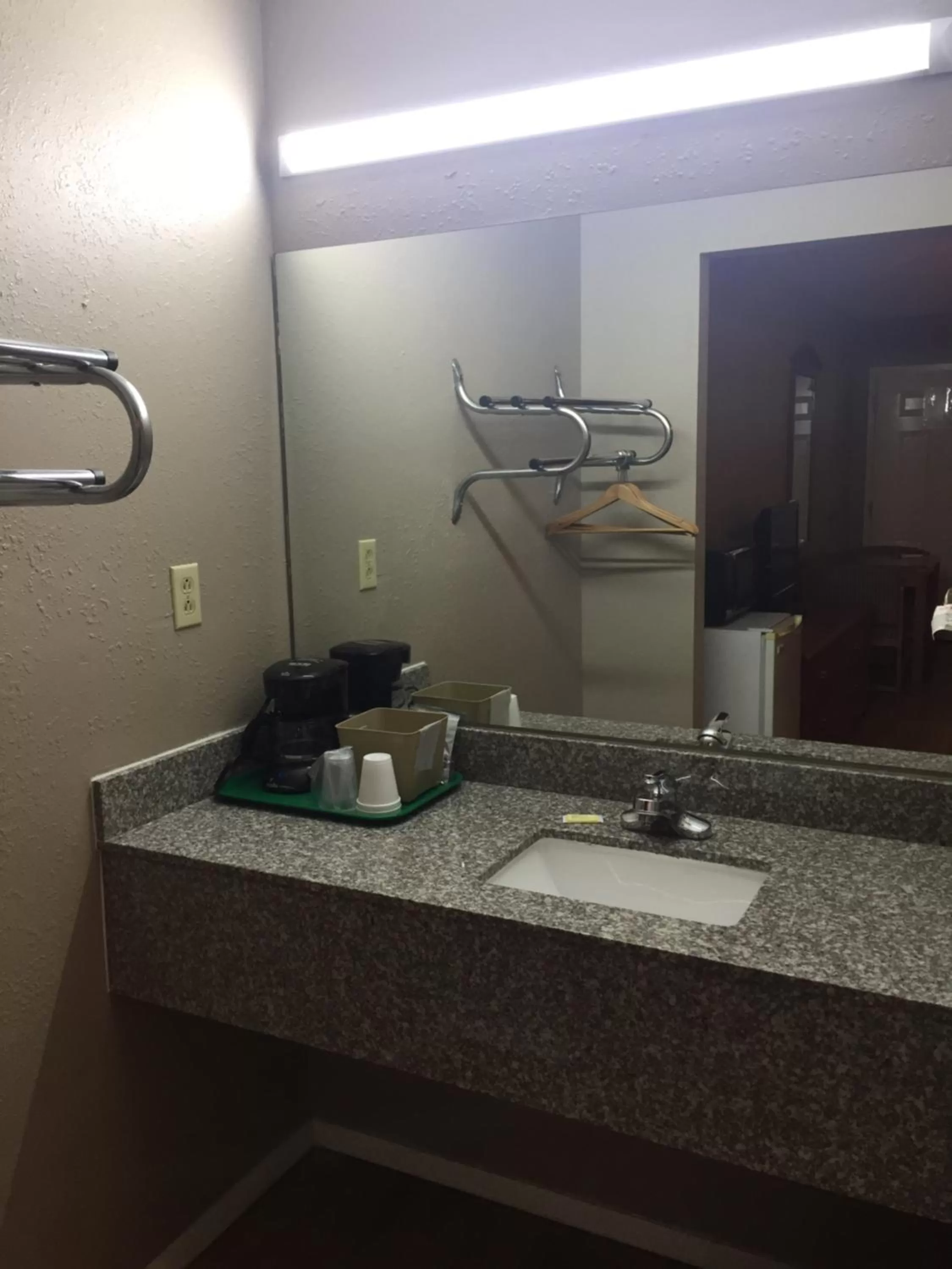 Property building in Deerfield Inn New Johnsonville