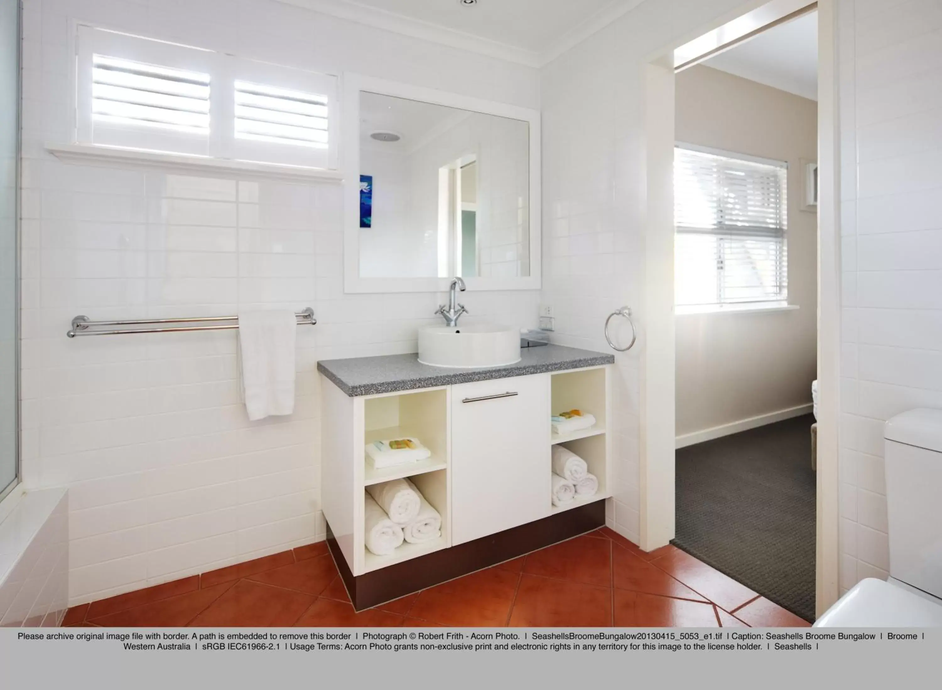 Three-Bedroom Bungalow in Seashells Broome Three-Bedroom Bungalow in Seashells Broome