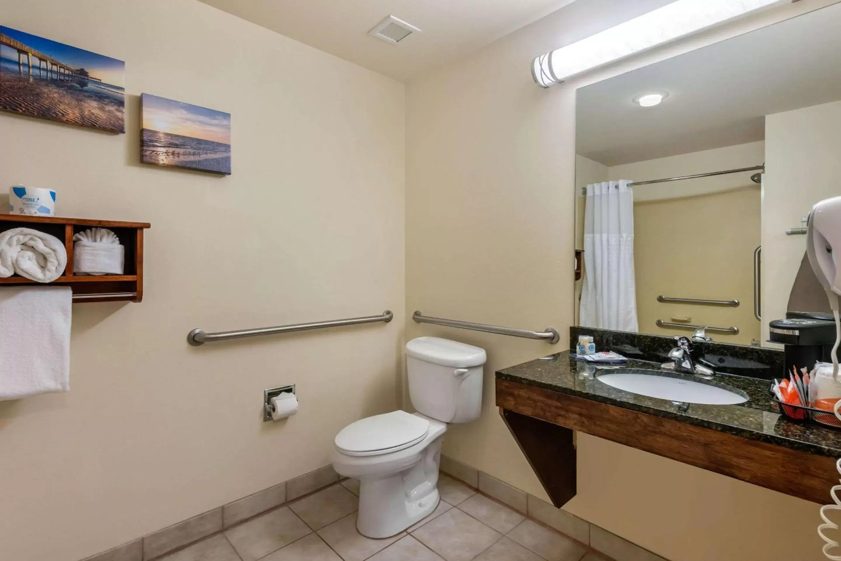 King Room with Roll-In Shower - Accessible/Non-Smoking in Comfort Inn & Suites Fort Myers Airport King Room with Roll-In Shower - Accessible/Non-Smoking in Comfort Inn & Suites Fort Myers Airport