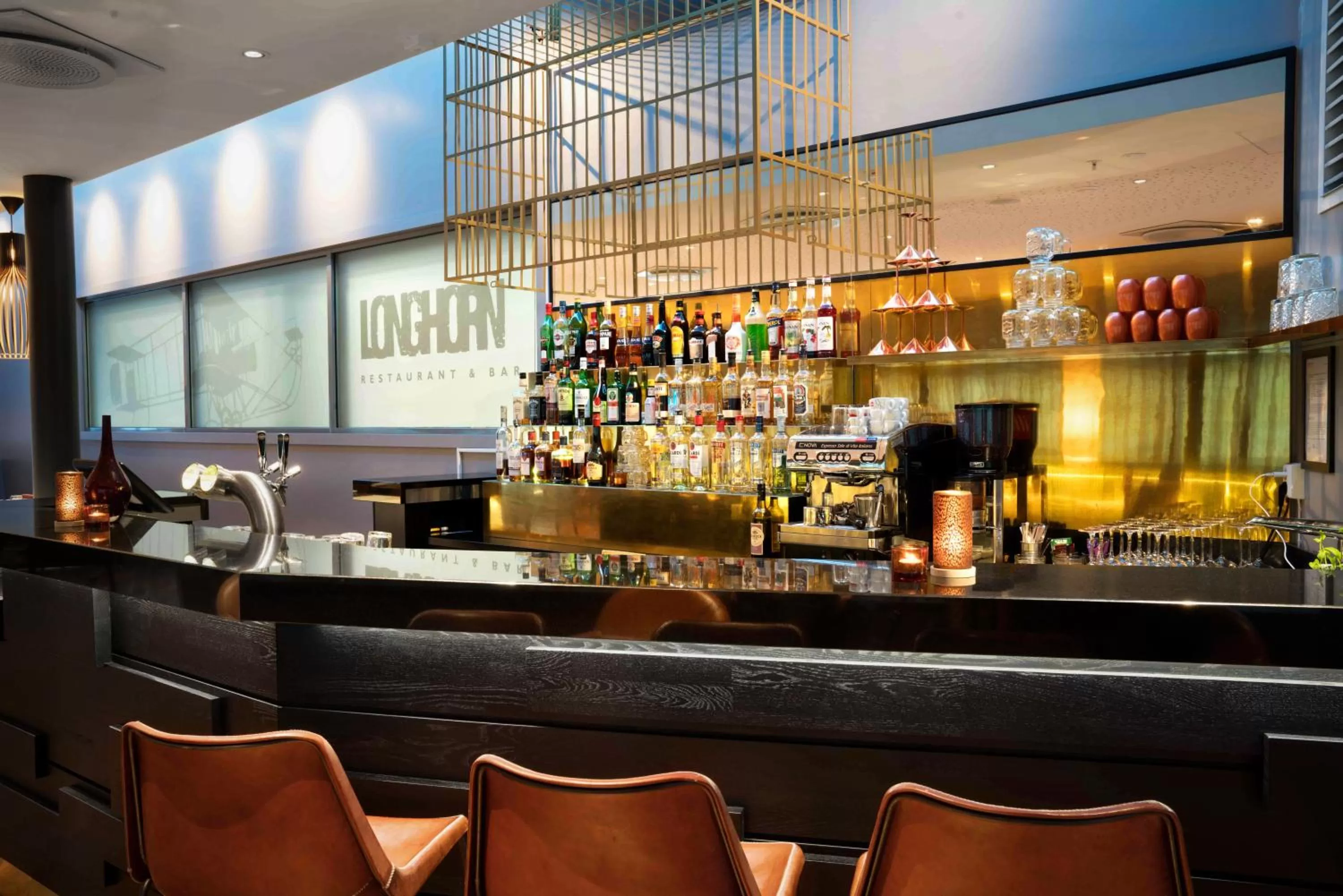 Lounge or bar in Radisson Blu Hotel, Trondheim Airport