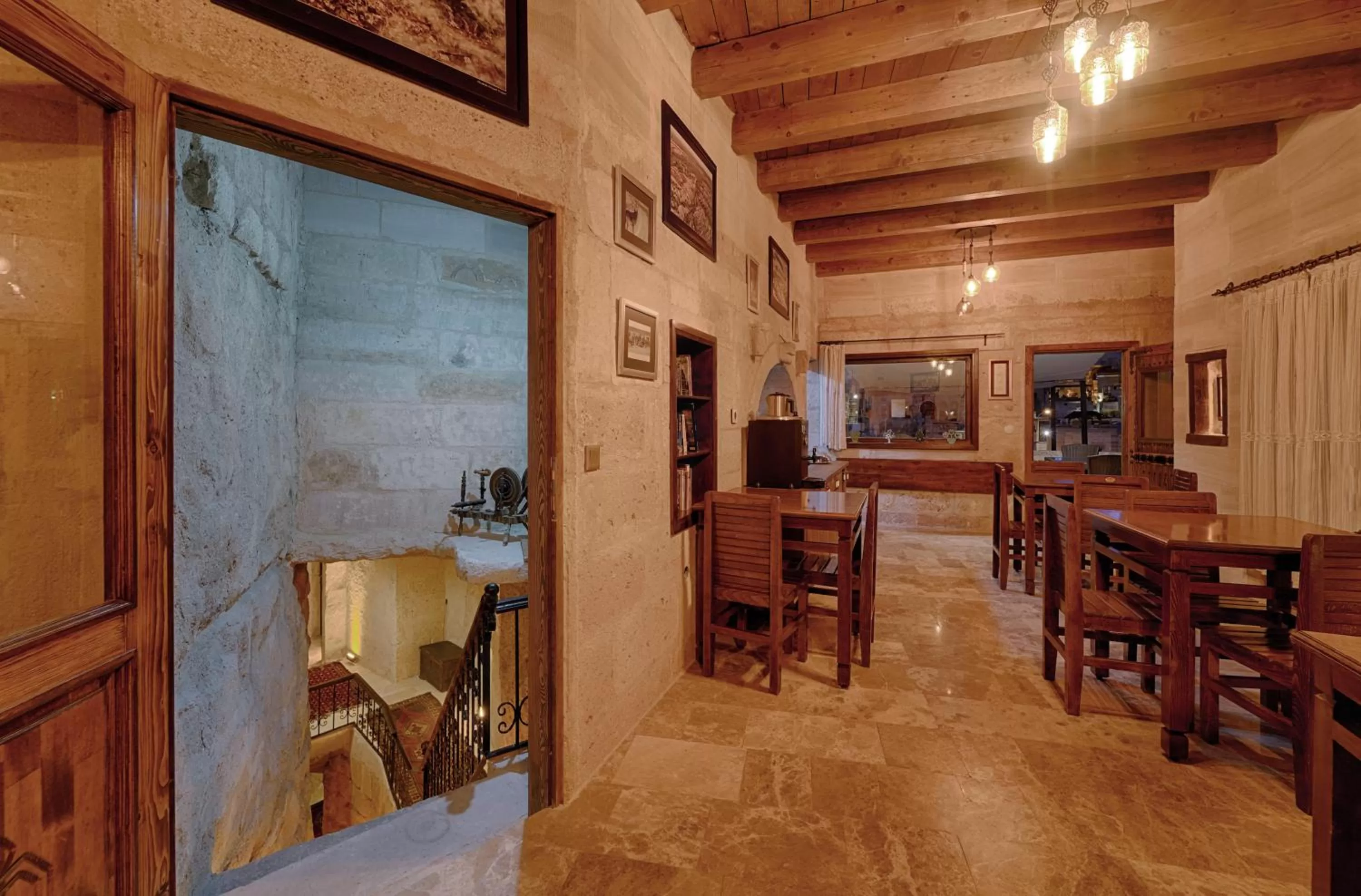 Dining area in Taskonak Hotel