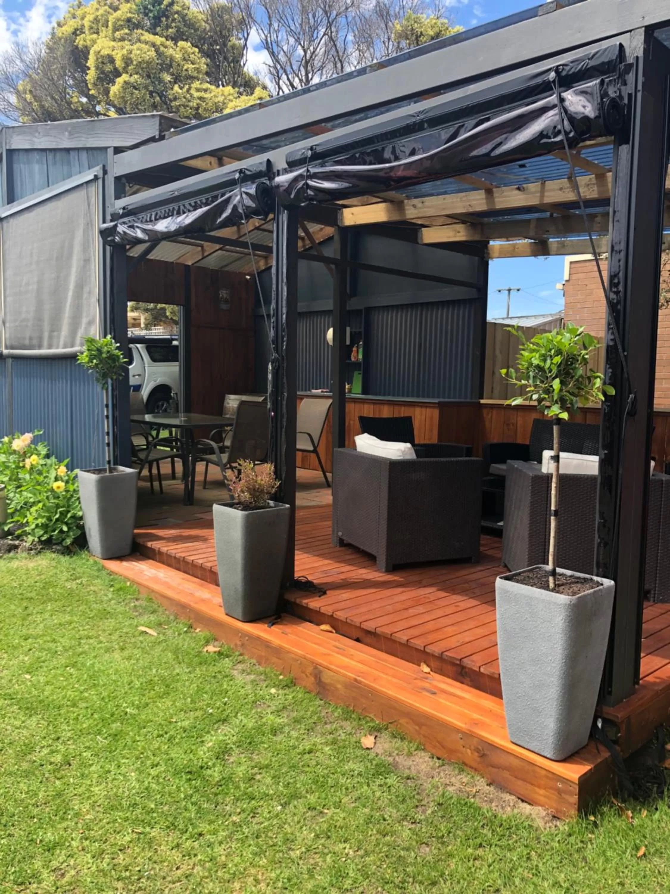 BBQ facilities in Portland Retro Motel