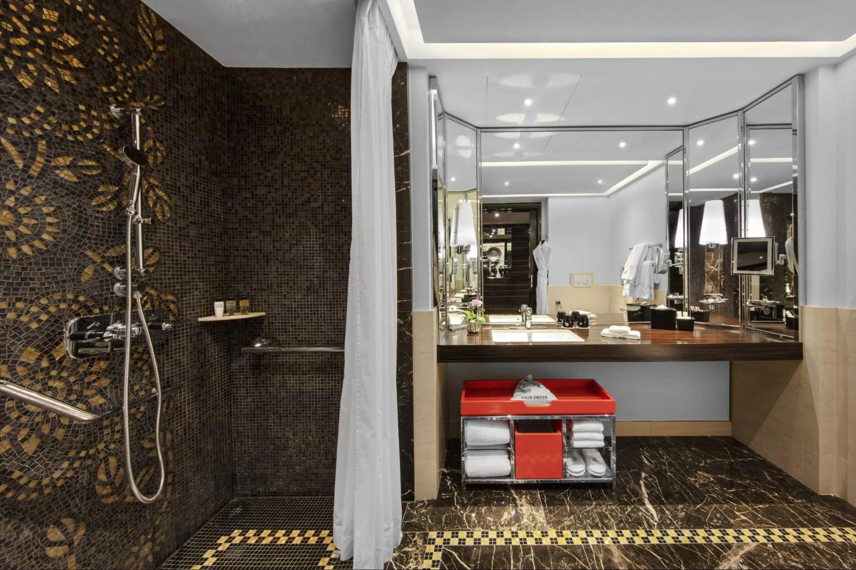 Bathroom in Prince de Galles, a Luxury Collection hotel, Paris