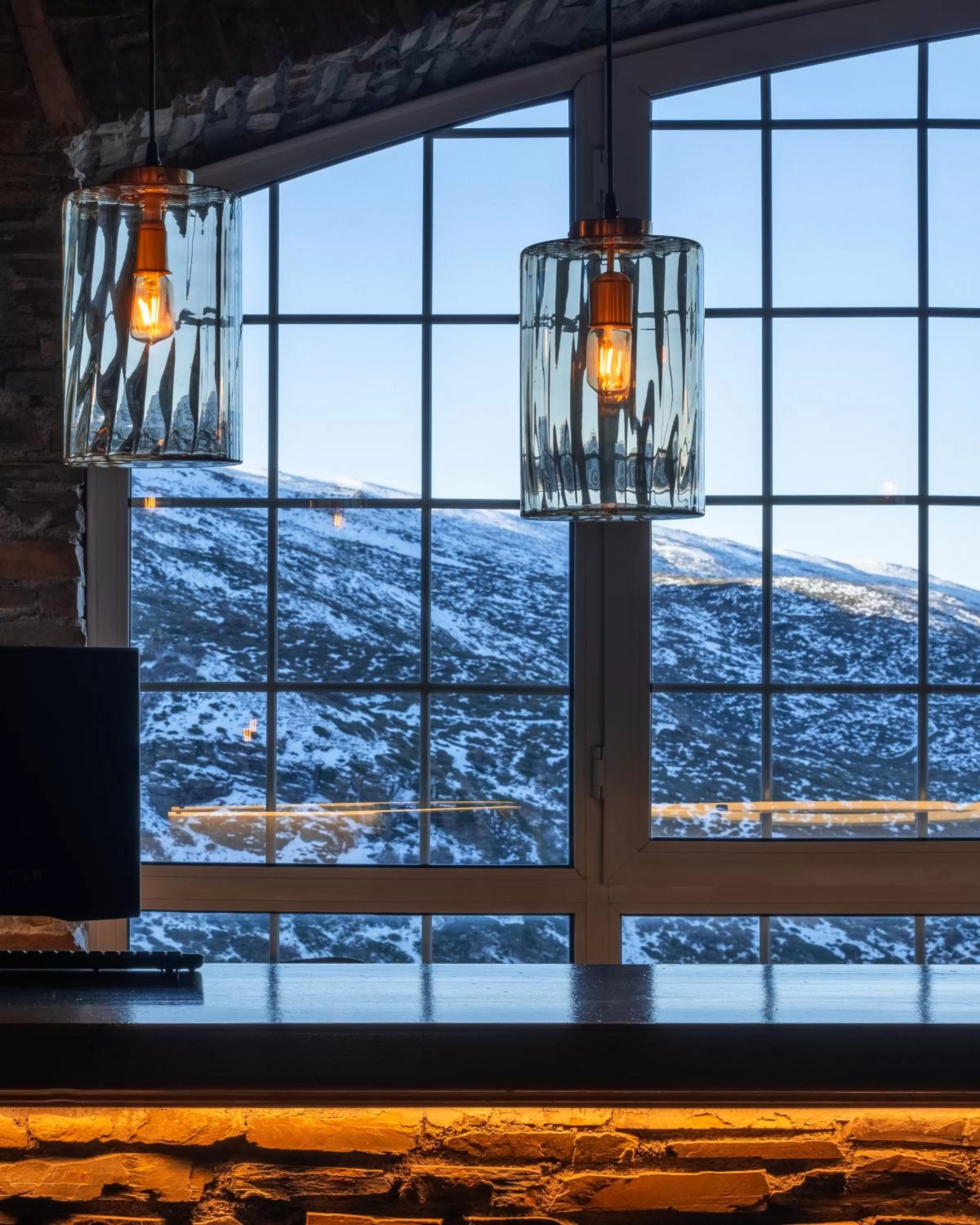 Mountain view in Hotel Ziryab