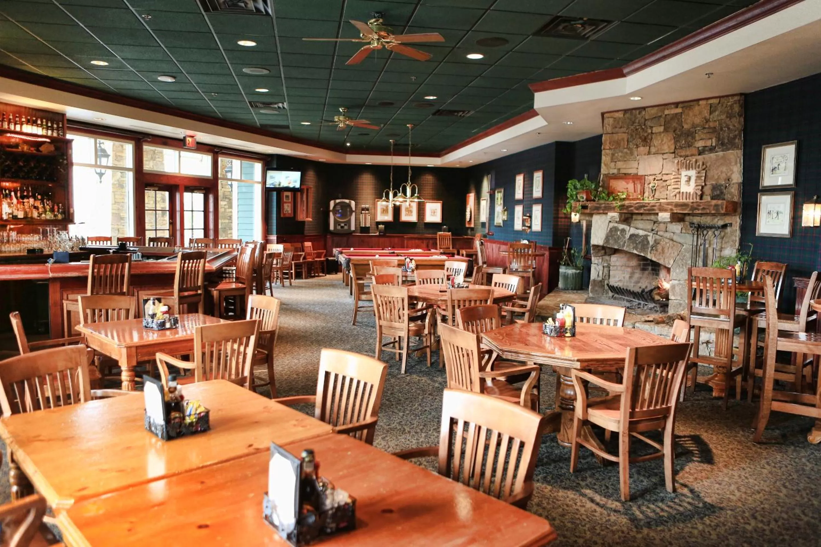 Lounge or bar in Brasstown Valley Resort & Spa