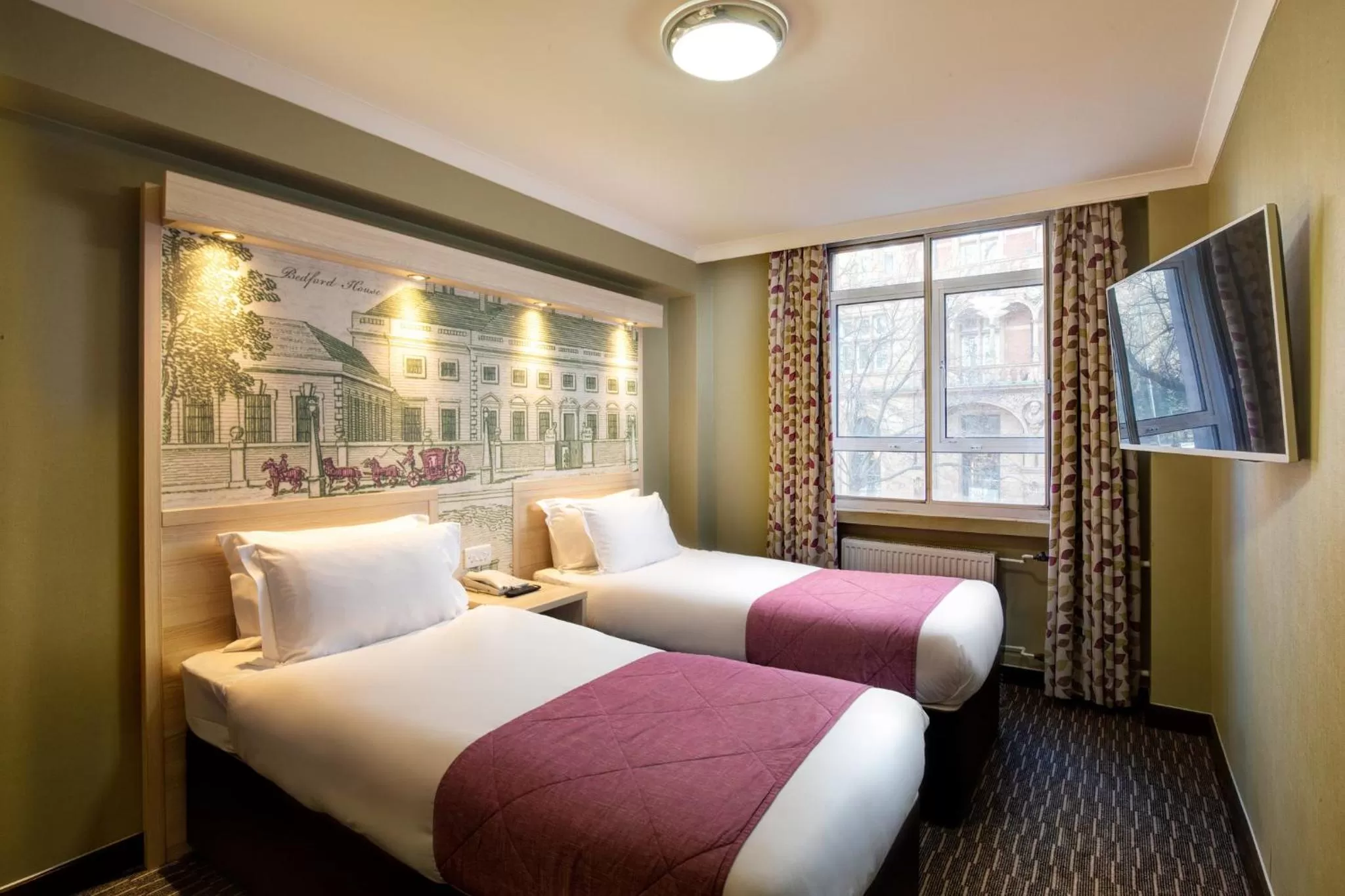 Photo of the whole room, Bed in President Hotel