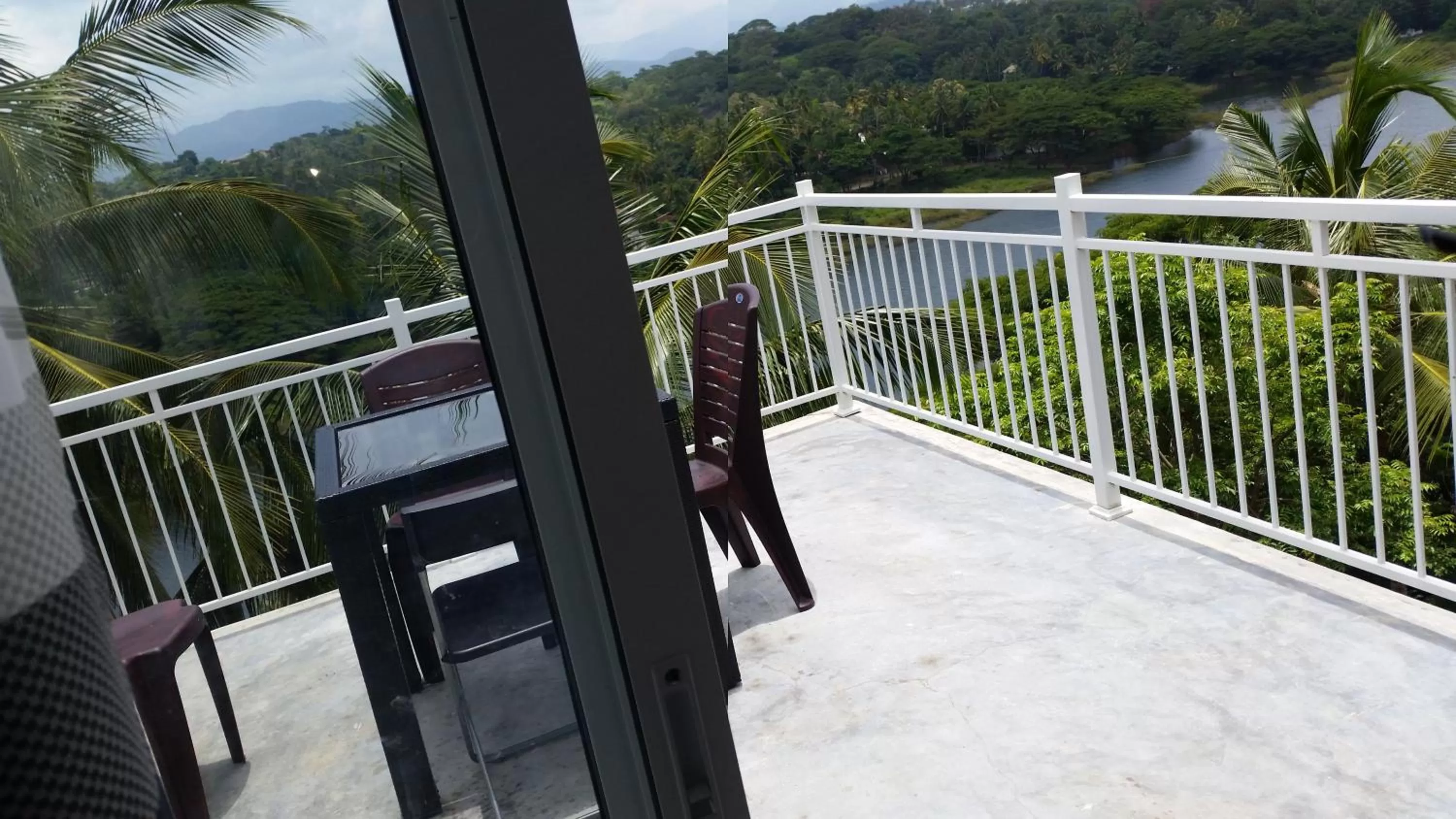 Day, Balcony/Terrace in Mahaweli View Inn