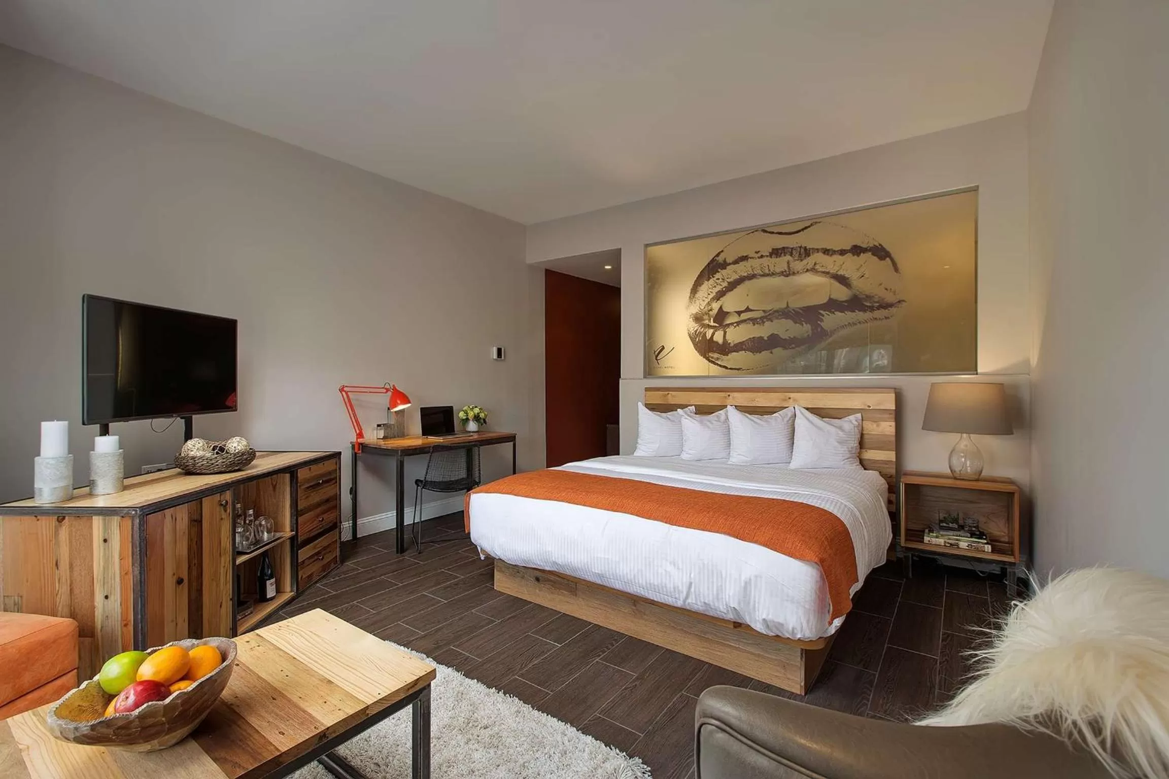 Photo of the whole room, Bed in Ravel Hotel Trademark Collection by Wyndham