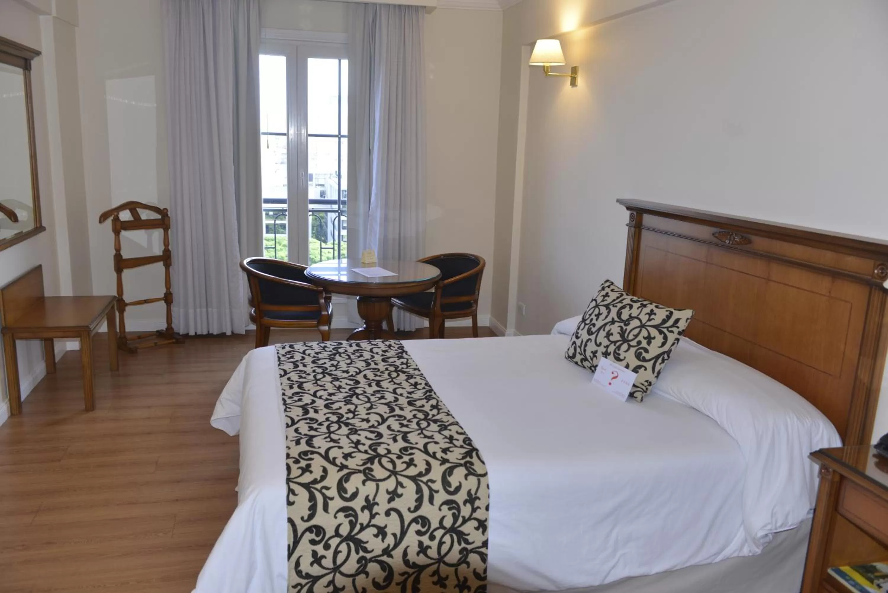 Standard Double Room in Scala Hotel Buenos Aires