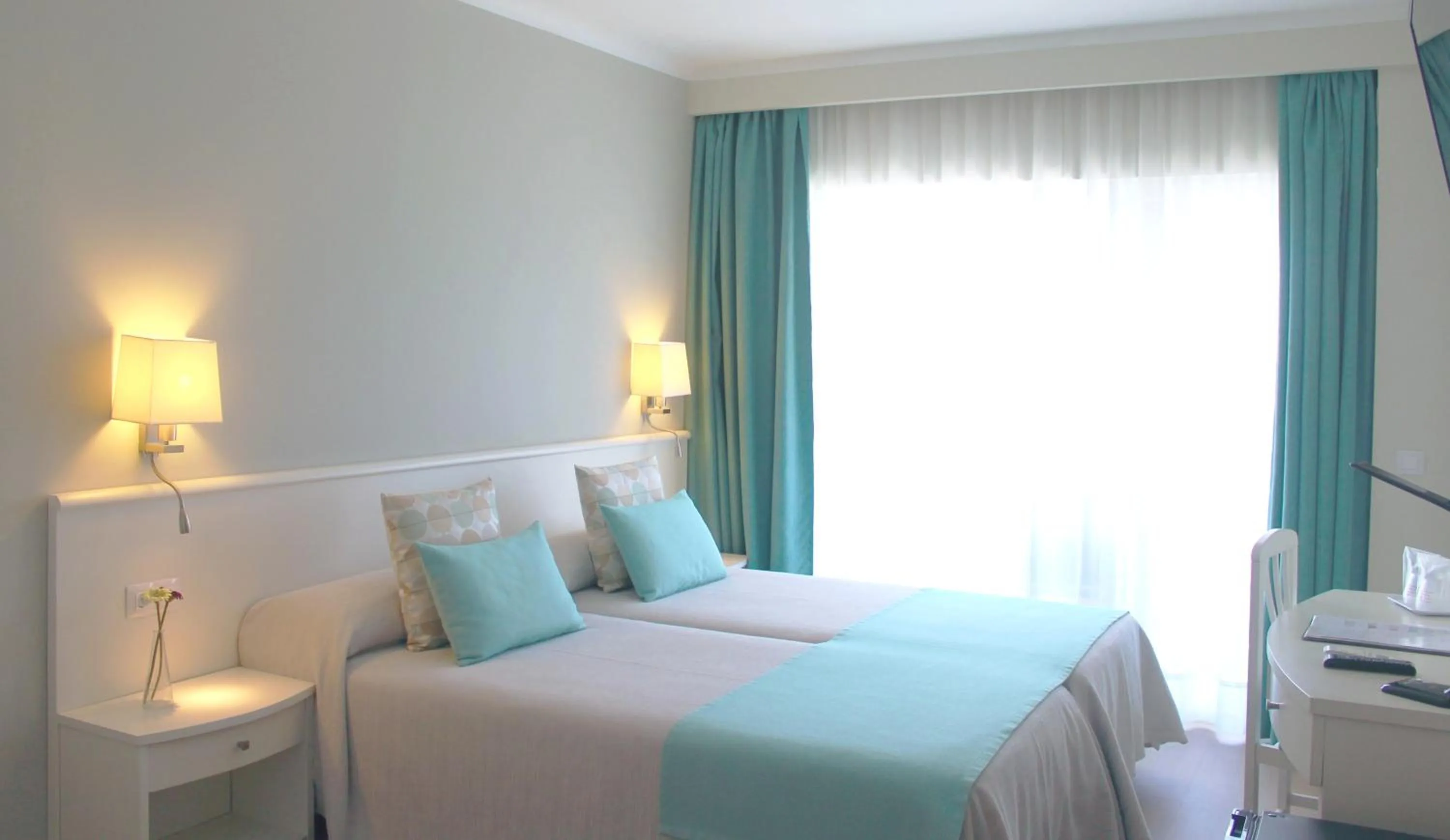 Bed in Hotel Creta Paguera