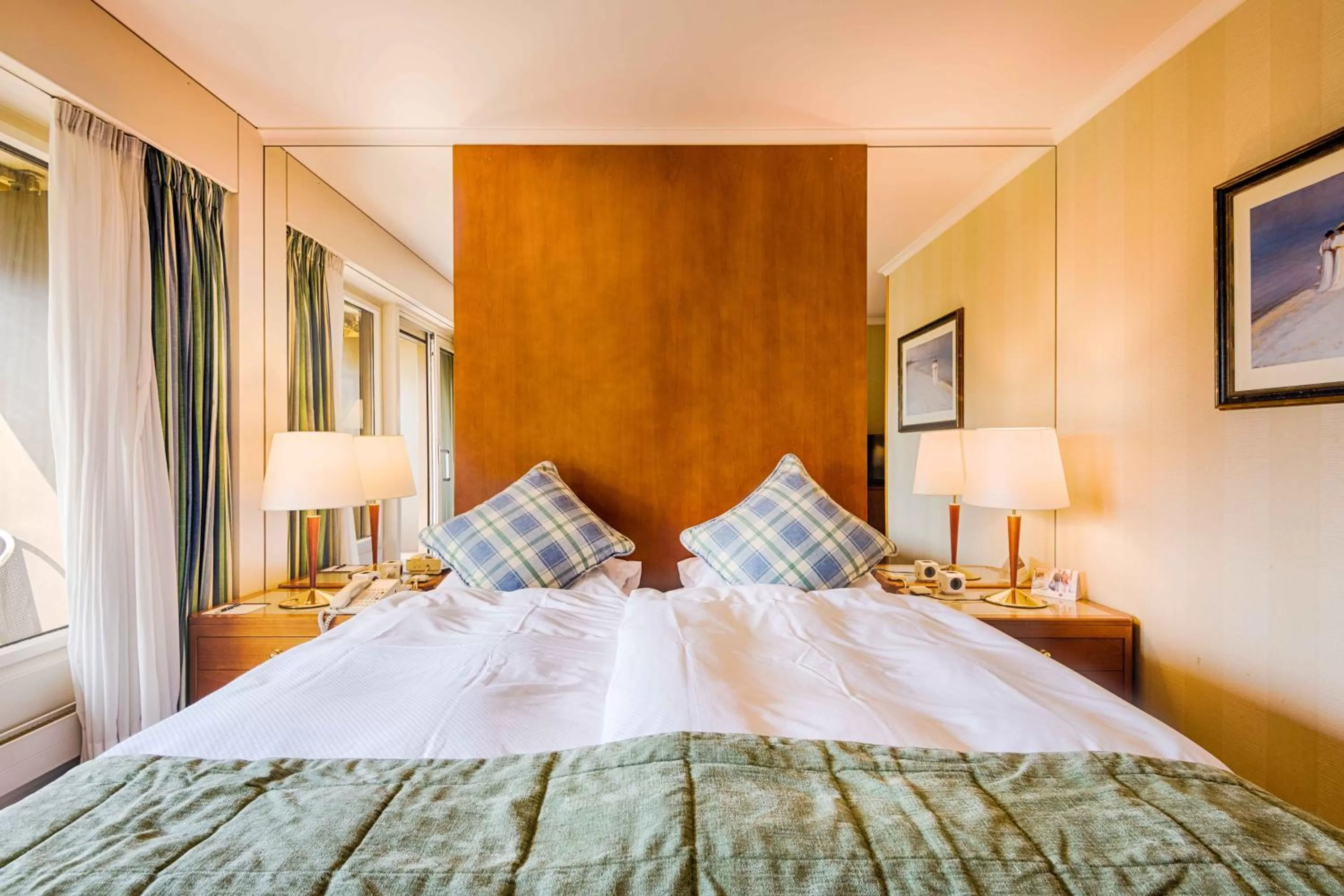 Bed in Royal Plaza Montreux