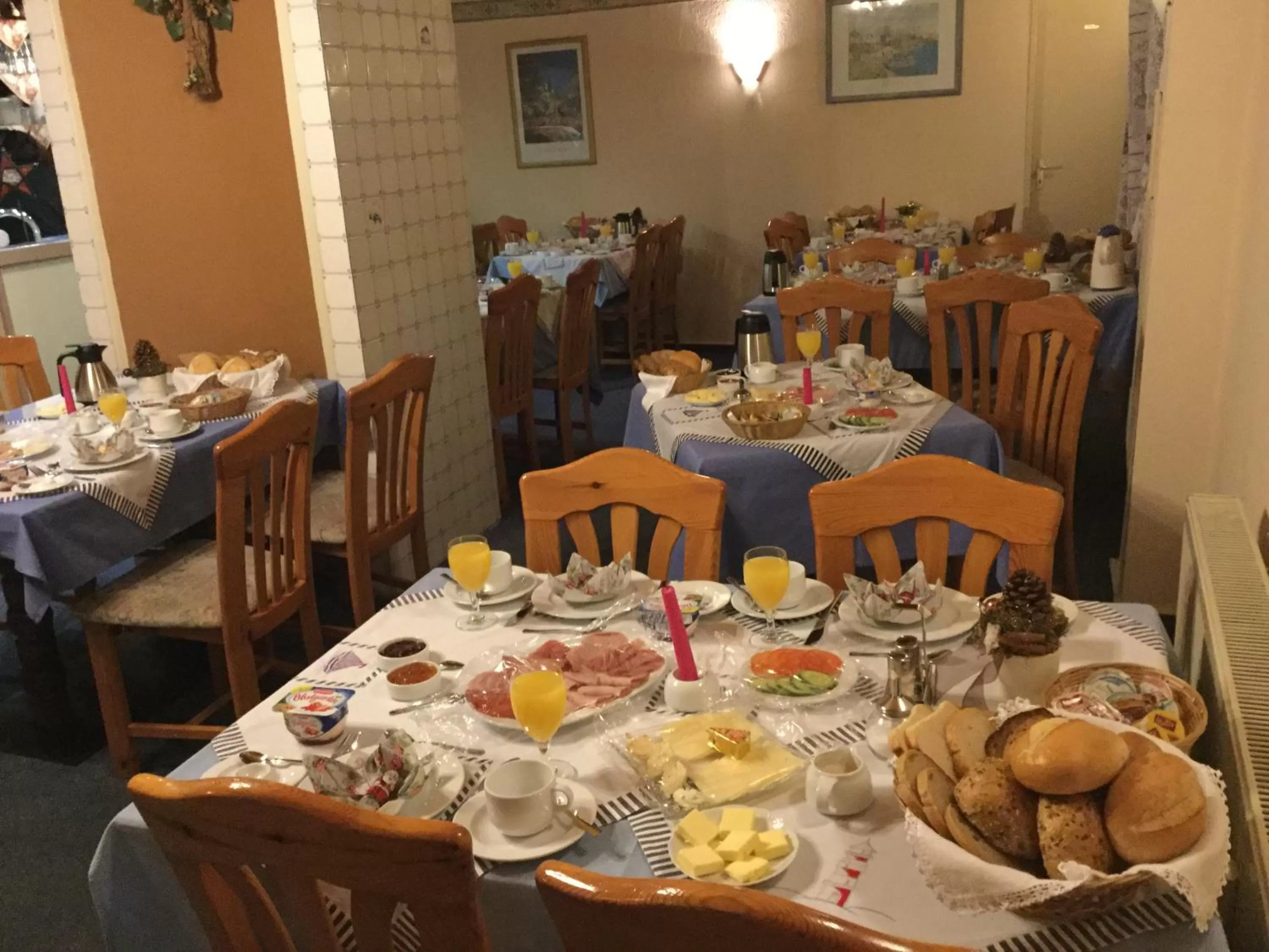 Food and drinks, Restaurant/Places to Eat in Hotel Mühleneck