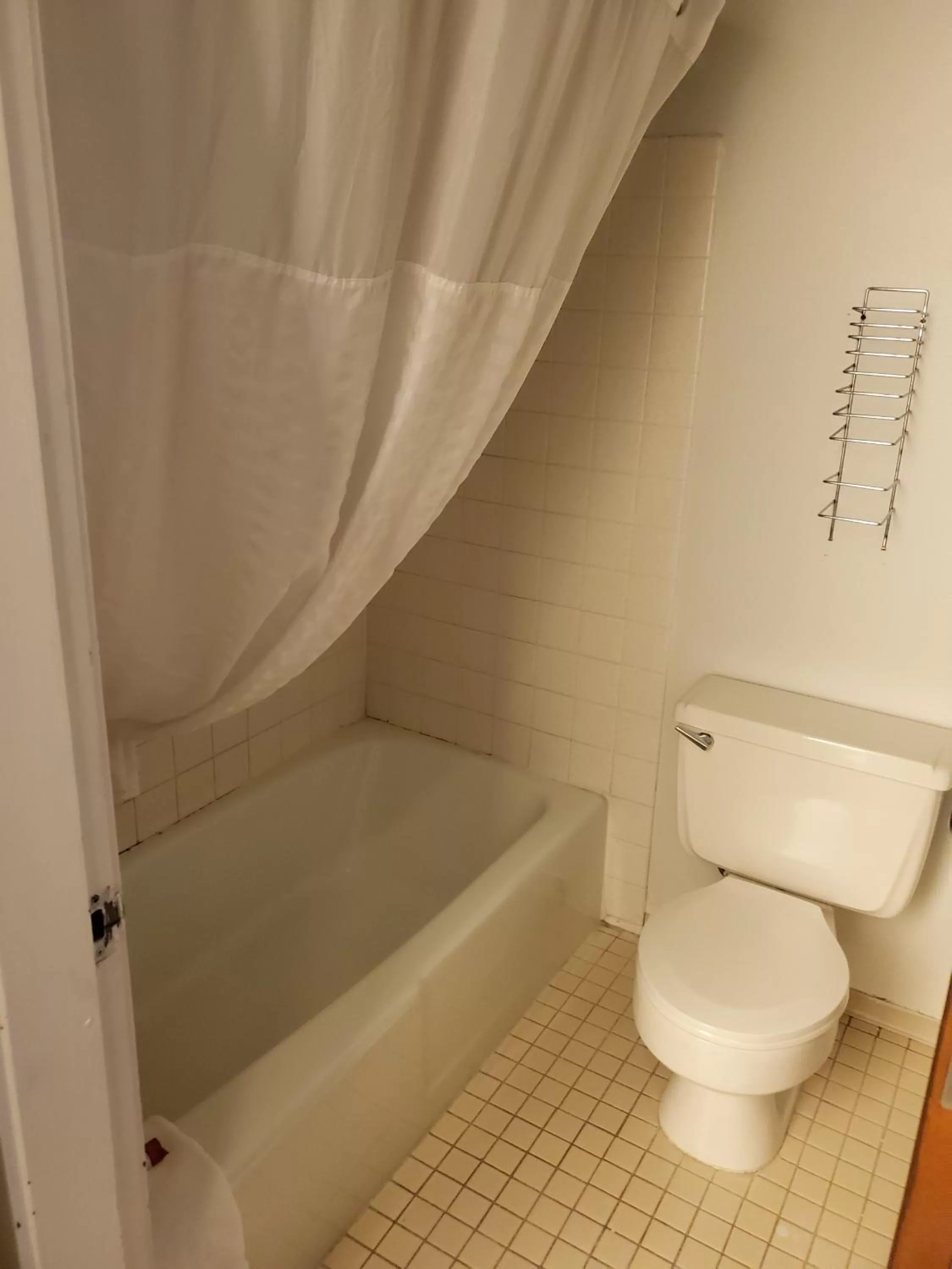 Shower in Studio Lodge Laramie