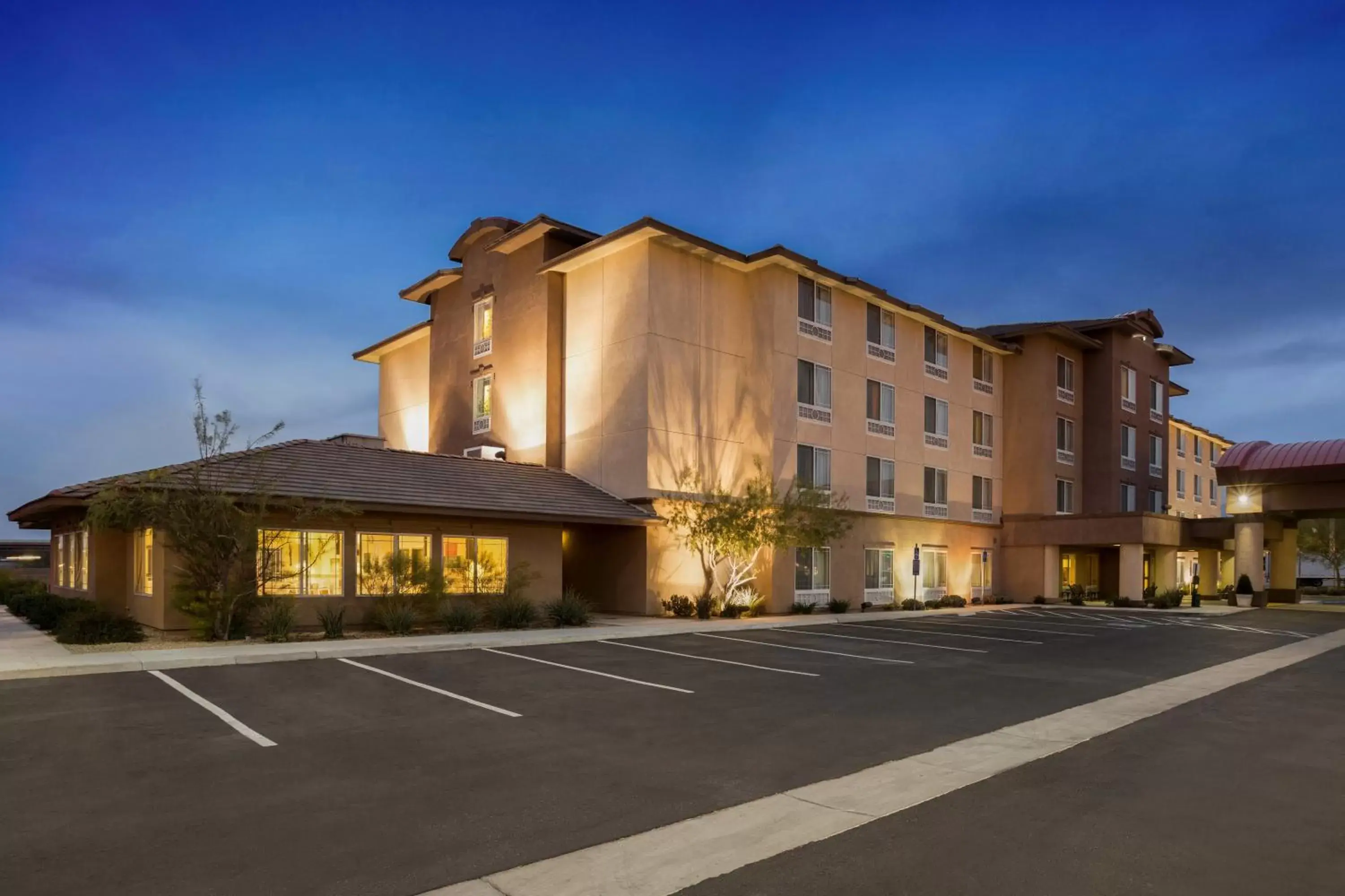 Holiday Inn & Suites - Barstow by IHG Holiday Inn & Suites - Barstow by IHG