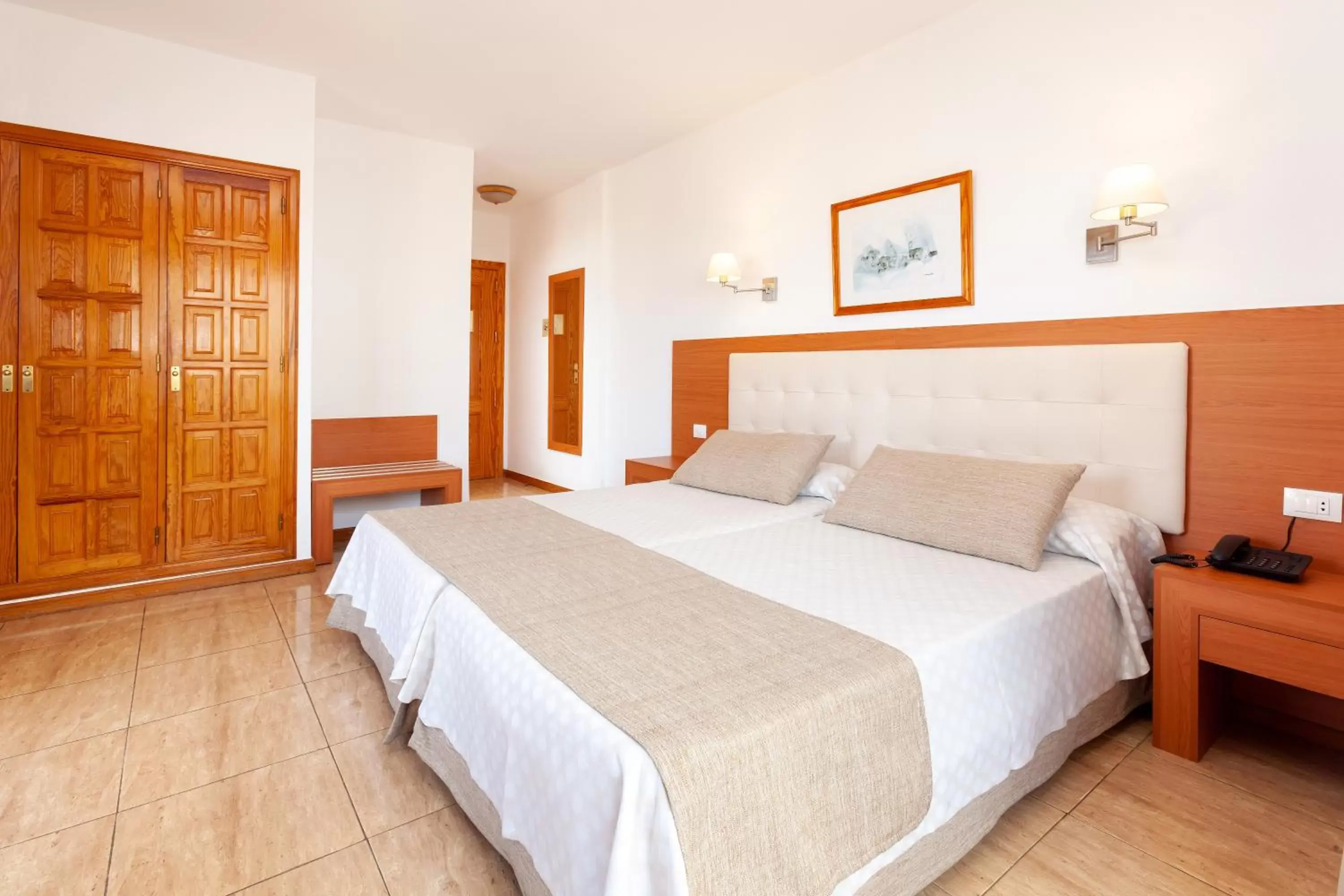 Family Room in Hotel Don Manolito Family Room in Hotel Don Manolito