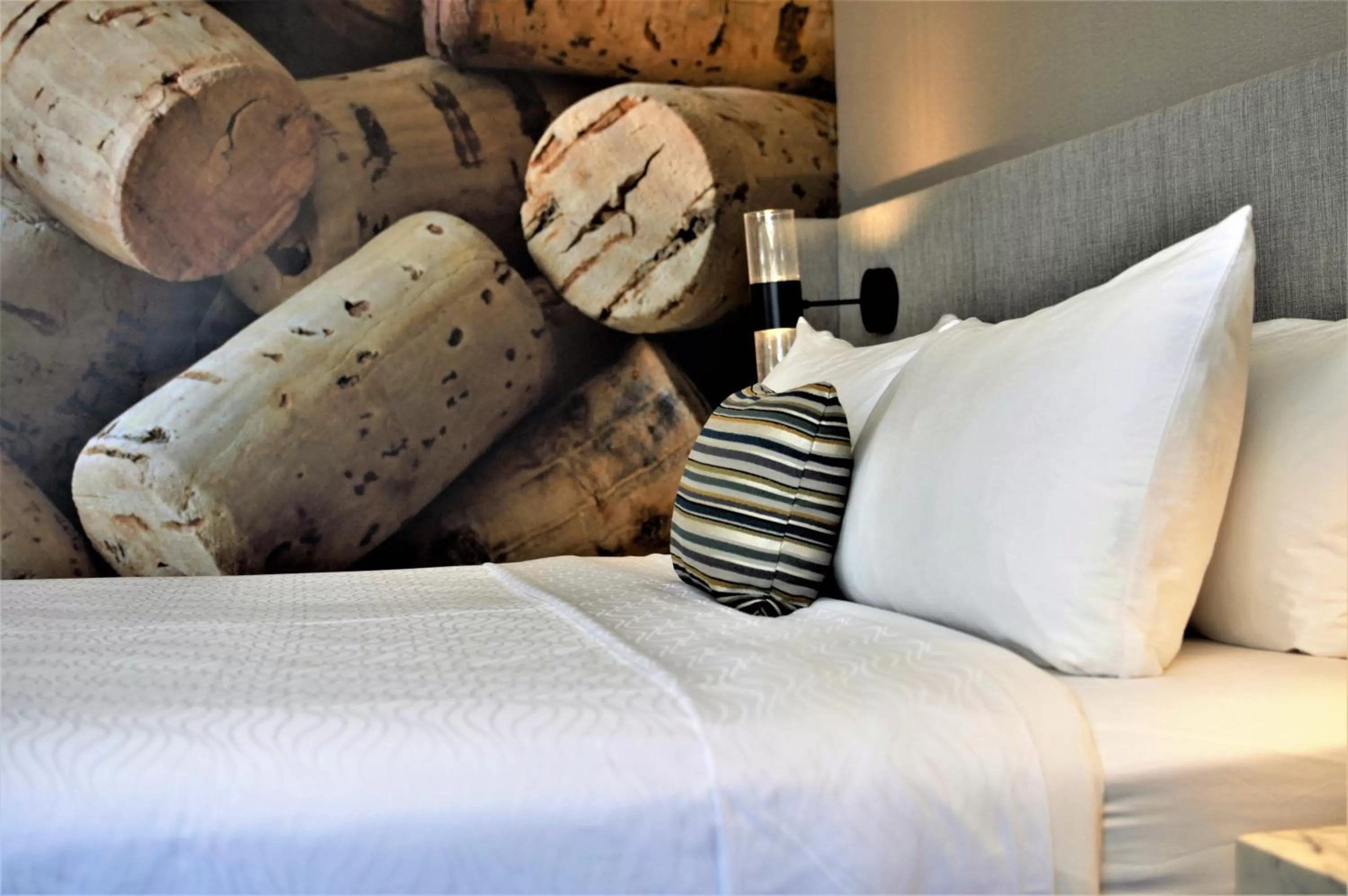 Photo of the whole room, Bed in Hotel Indigo Napa Valley by IHG