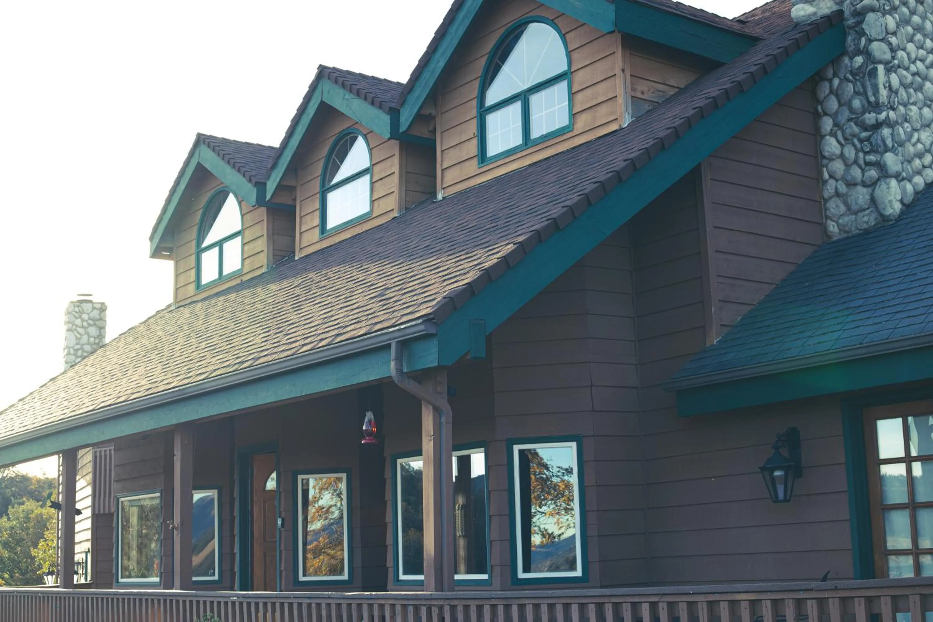 Property building in Tucker Peak Lodge