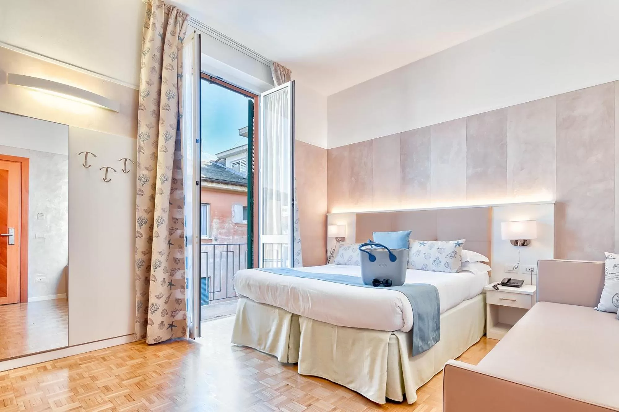 Bed in Hotel Monte Rosa