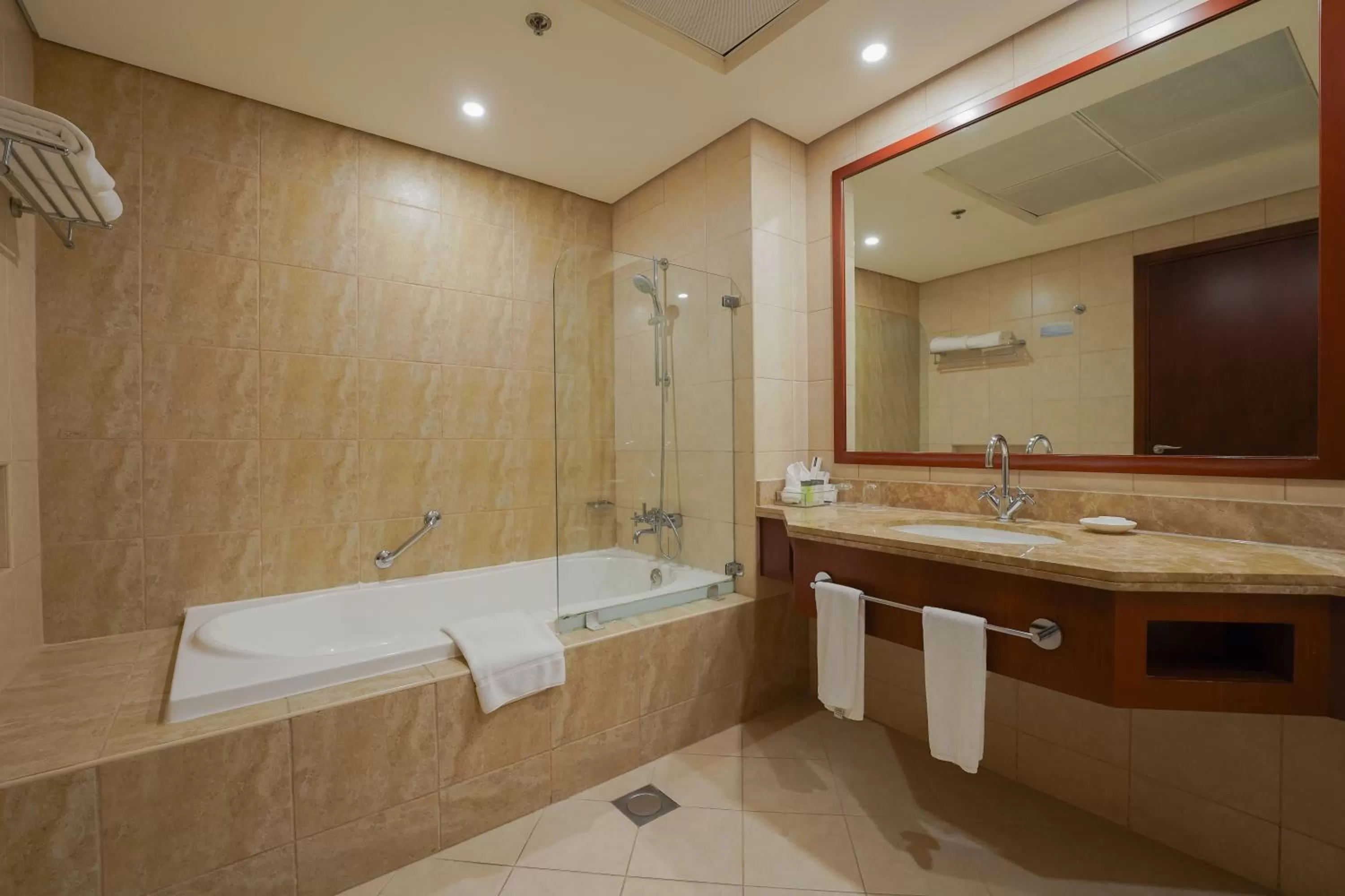 Bathroom in Blue Beach Tower The Walk JBR