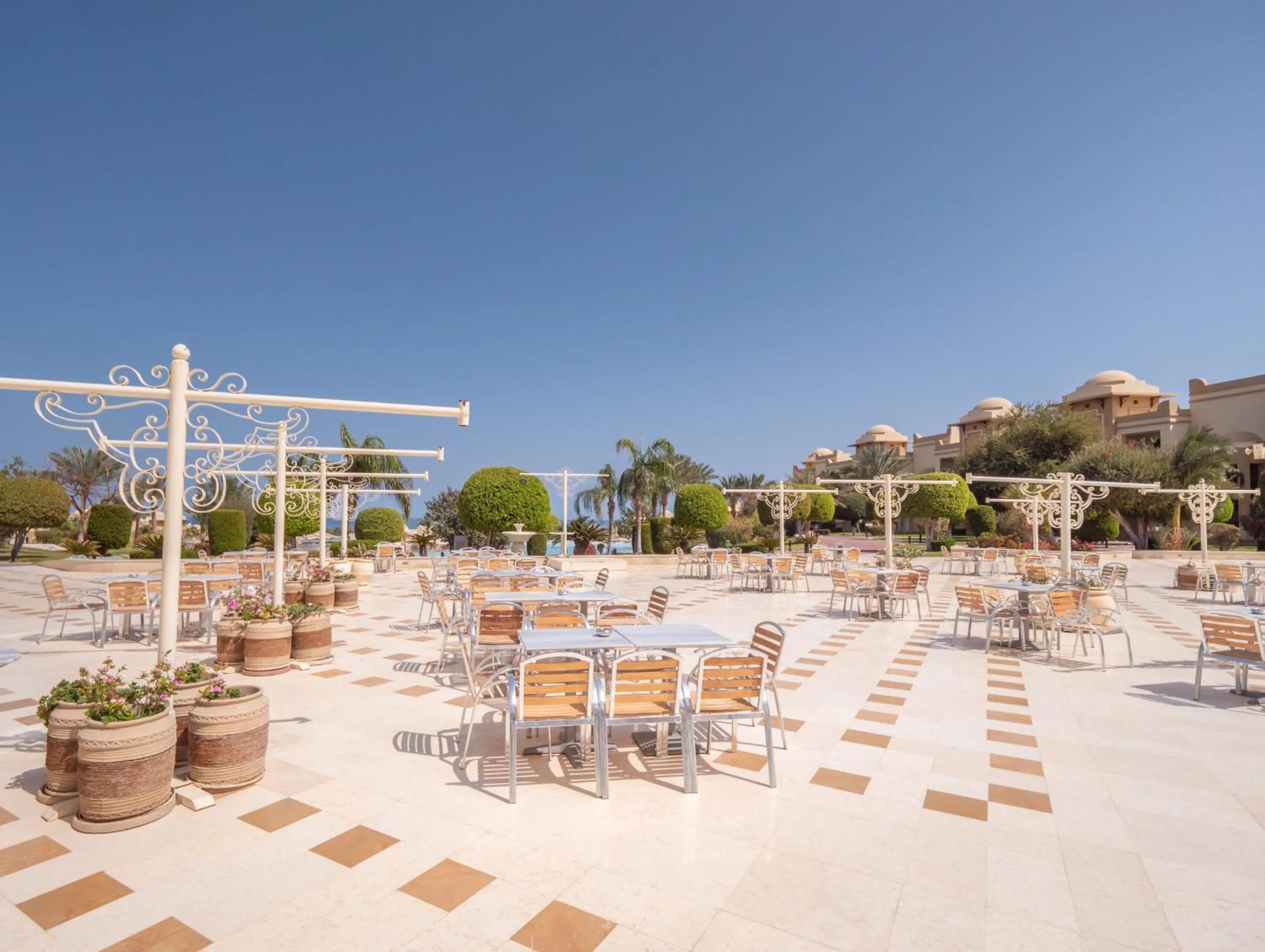 Restaurant/places to eat in Serenity Alpha Beach - Ex Serenity Makadi Beach