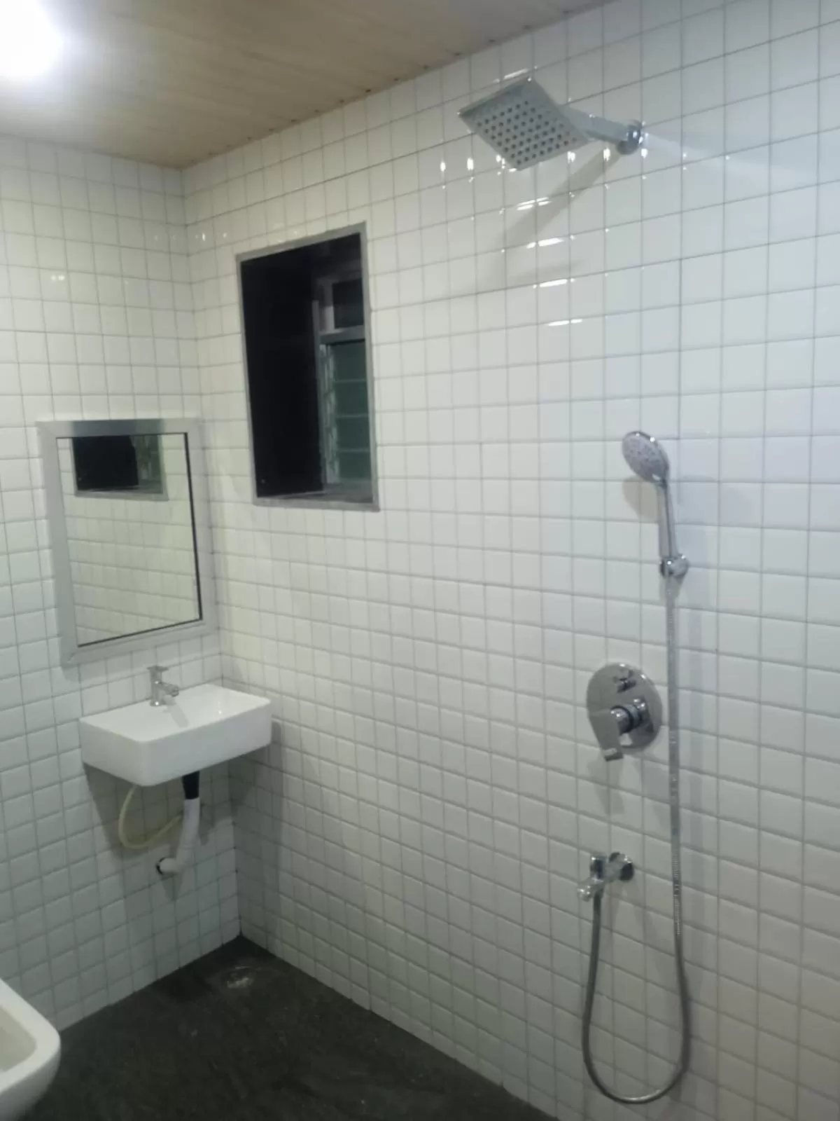 Shower in Sayeban Hotel