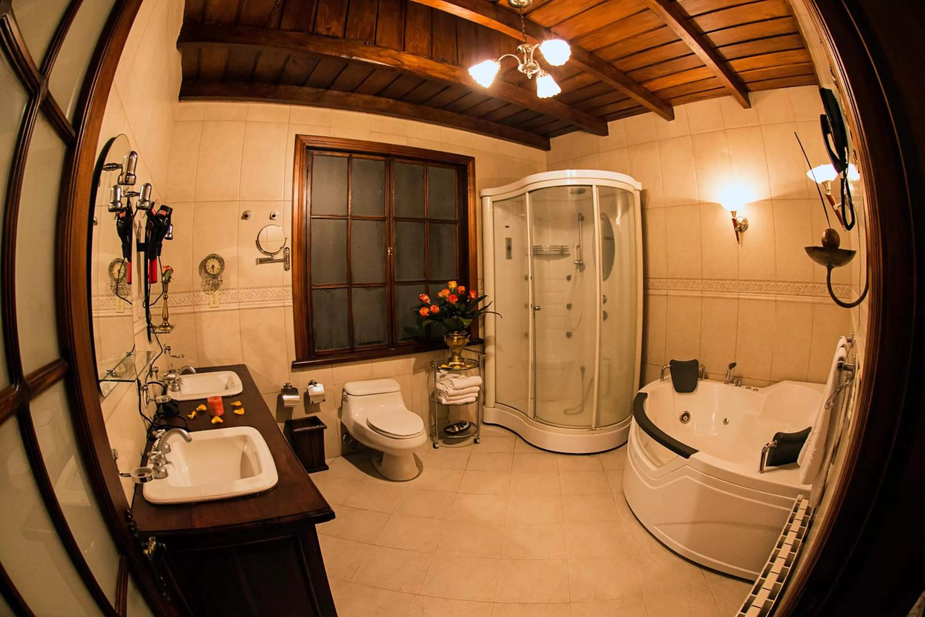 Bathroom in Hostería La Andaluza