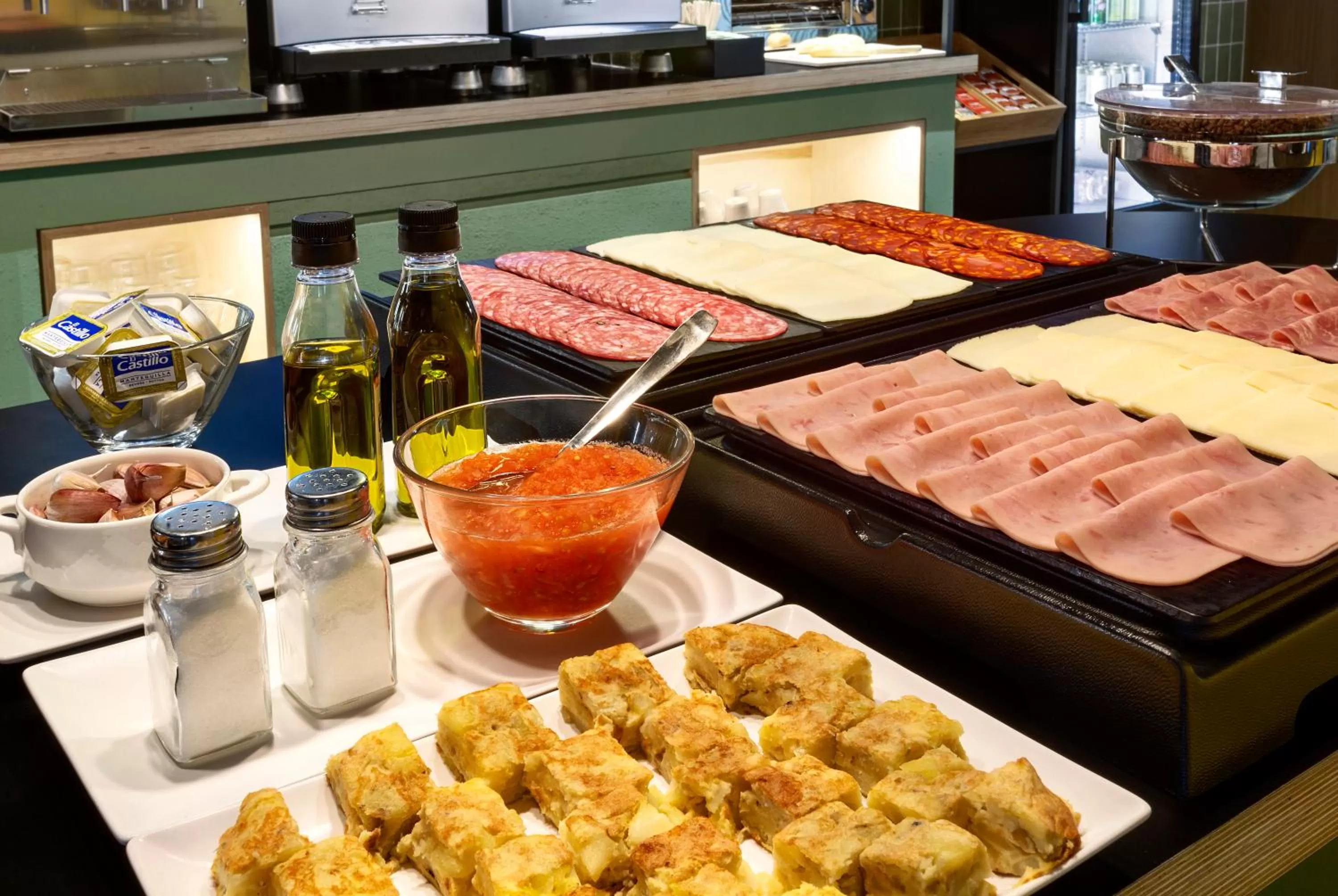 Breakfast in B&B HOTEL Castellón