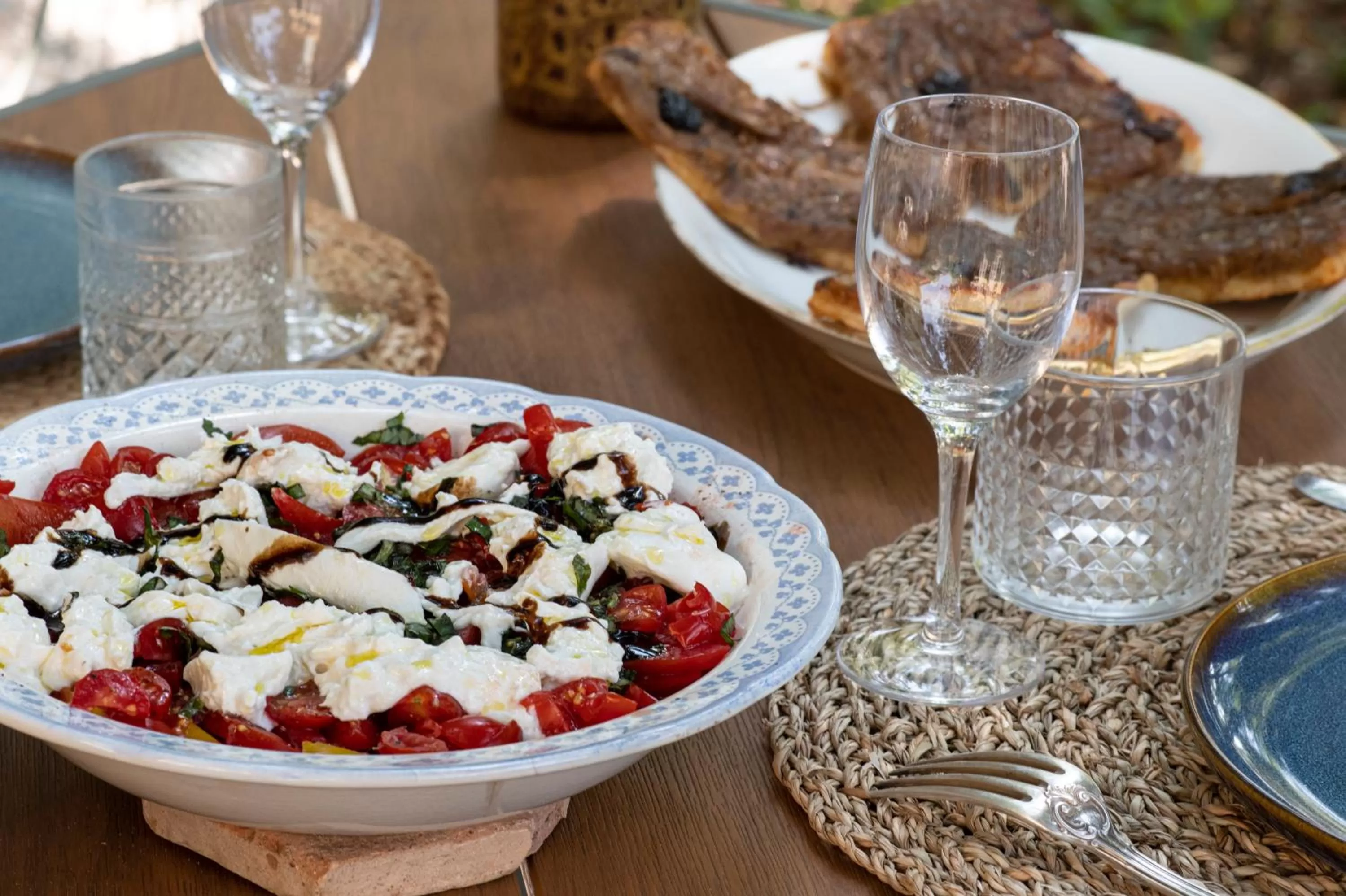 Restaurant/places to eat in Maison Sumiane